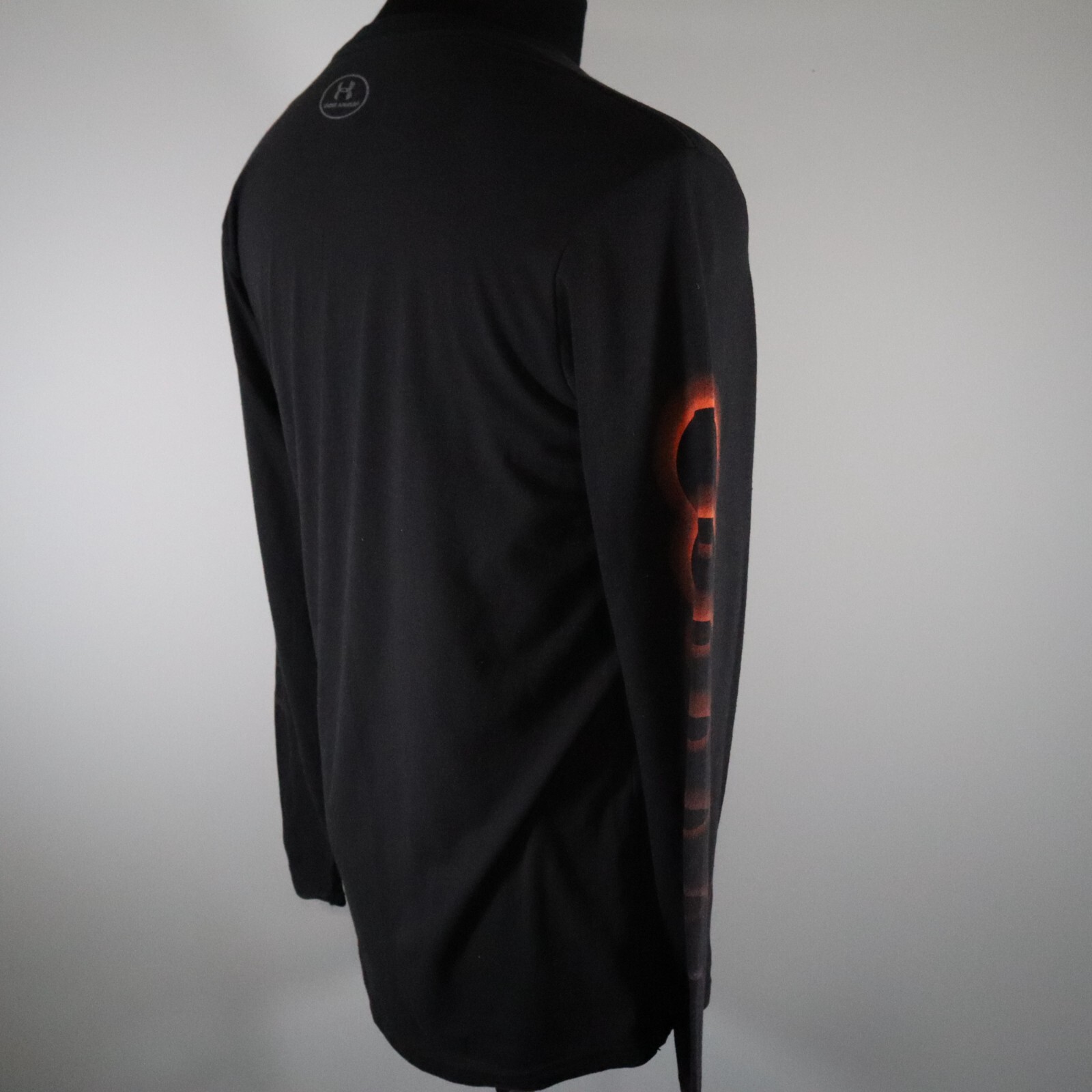 Under Armour Shirt Mens Small Heatgear Loose Activewear Long Sleeve Indianapolis gallery