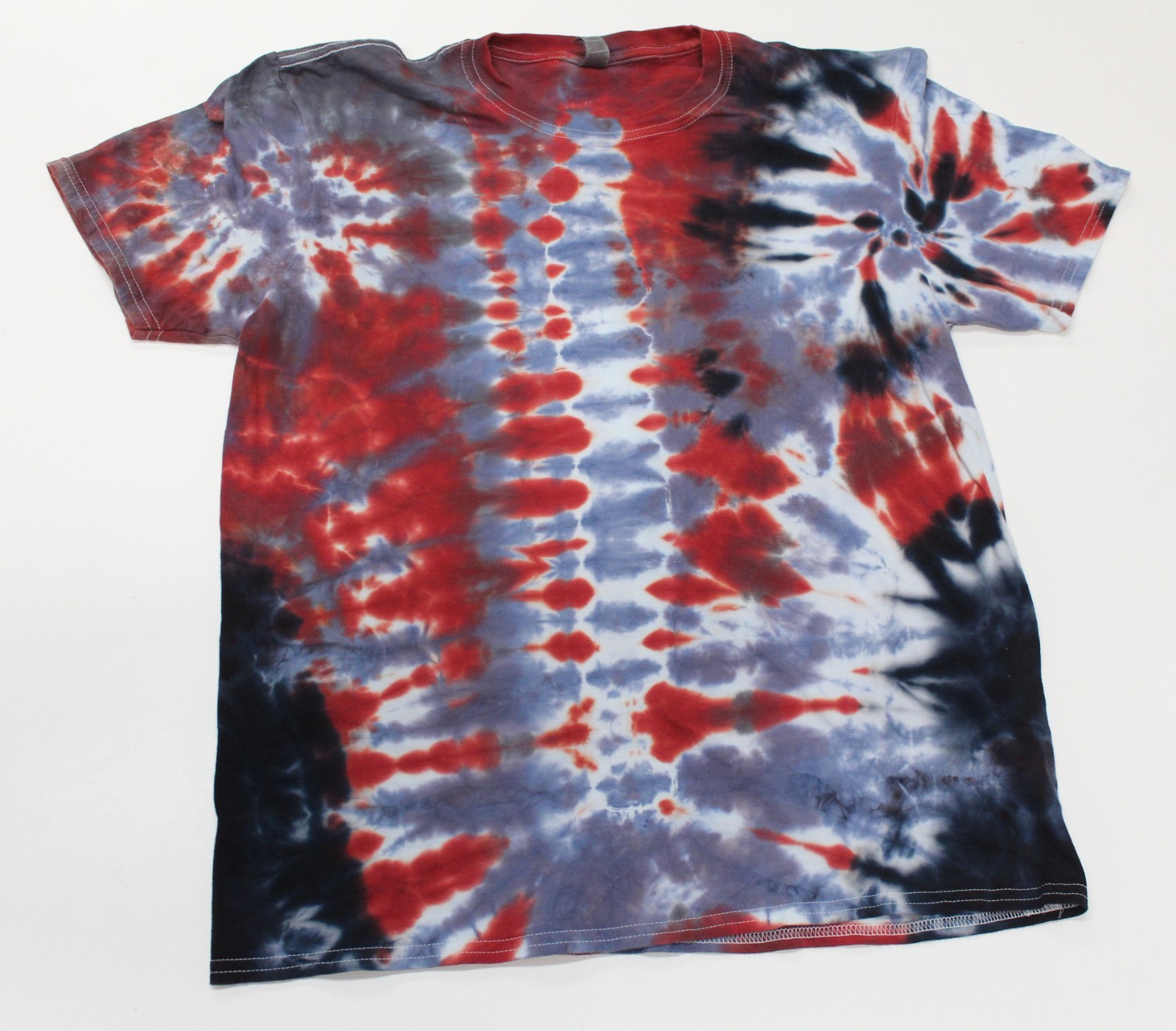 Tie Dye T-Shirt Adult L Red River Spine Gildan Softstyle Cotton Short Sleeve