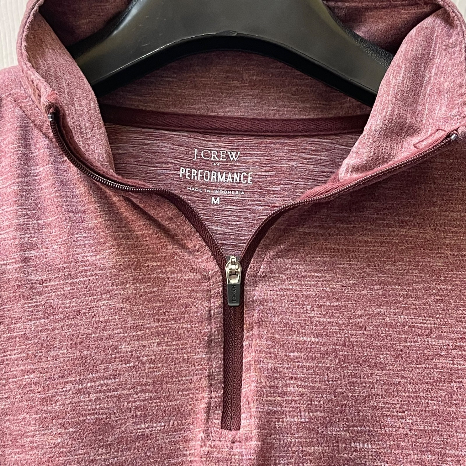 J Crew Factory 1/4 Zip Pullover Men's Medium Red Performance Stretch Mock Neck gallery