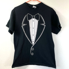 Clover Tuxedo Rose Bowtie Formal Funny Classy Casual Mens T-shirt Size Medium