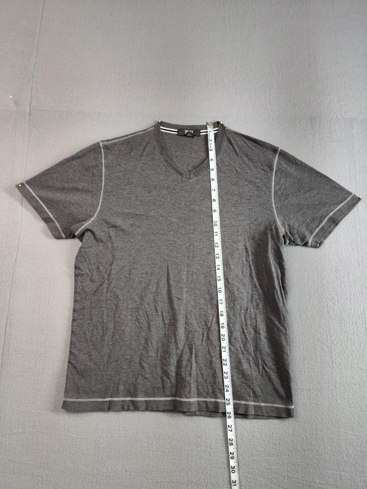Fiji Men Shirt M Gray V Neck Short Sleeve Flat Front Comfort Pullover Tee Casual gallery