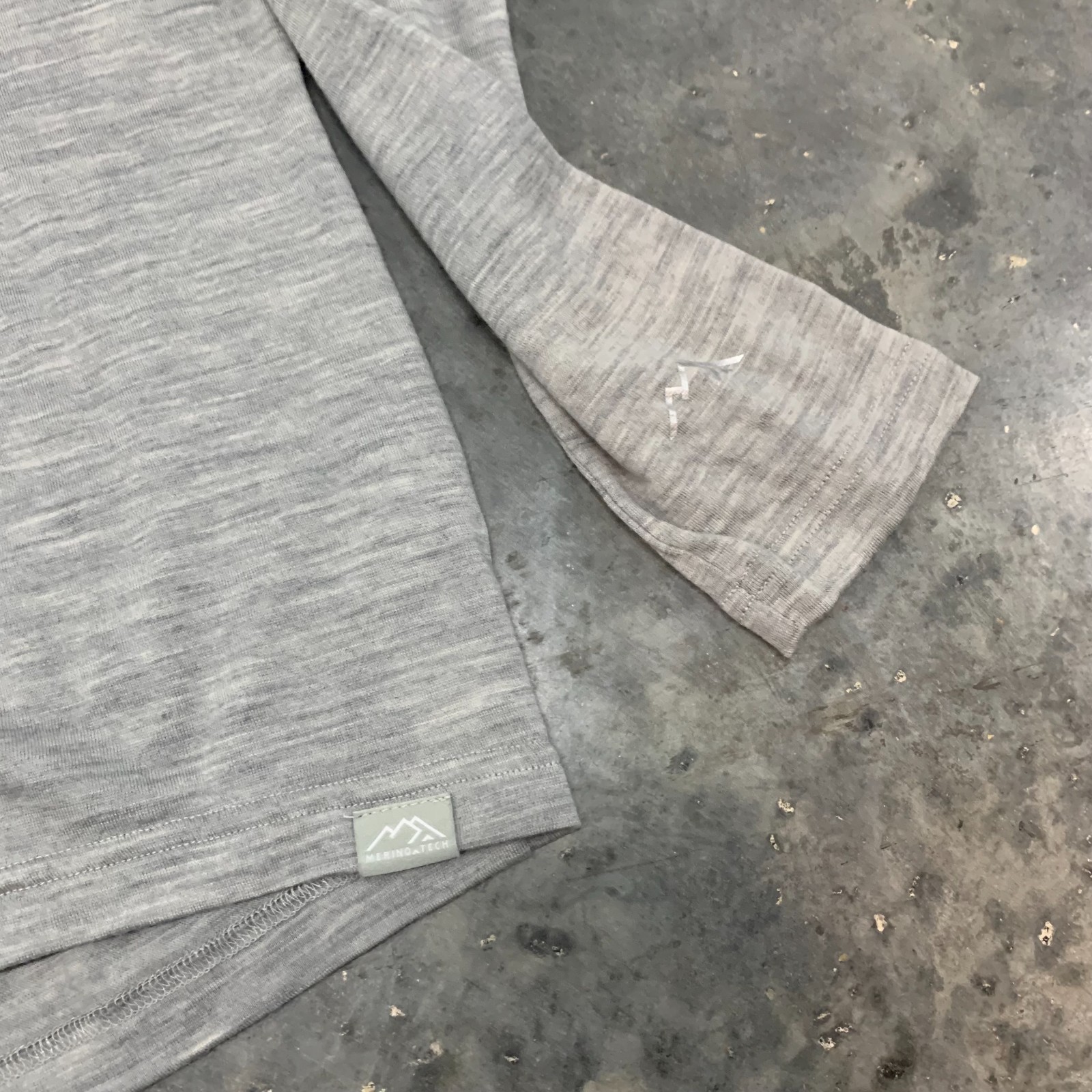 Merino Tech Merino Lite Henley Men's Small Gray Long Sleeve 100% Merino Wool gallery
