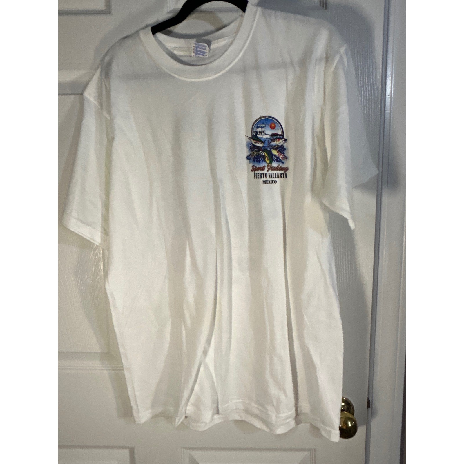 Mens L Sport Fishing Puerto Vallarta Mexico Graphic T Shirt White Yazbek