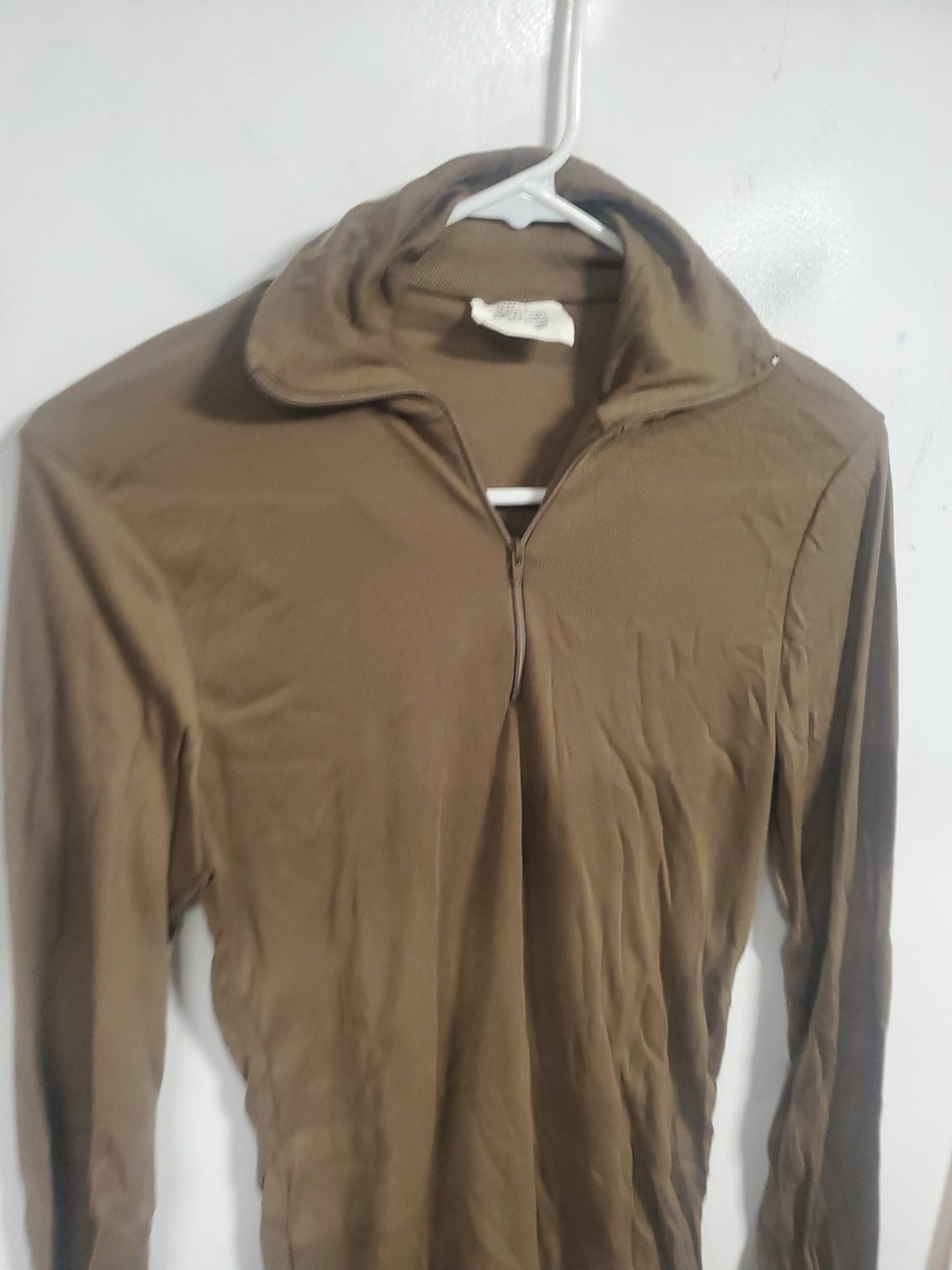 Bin# Cold Weather Undershirt Small Brown 1/4 Zip Long Sleeve 100% Polyester gallery