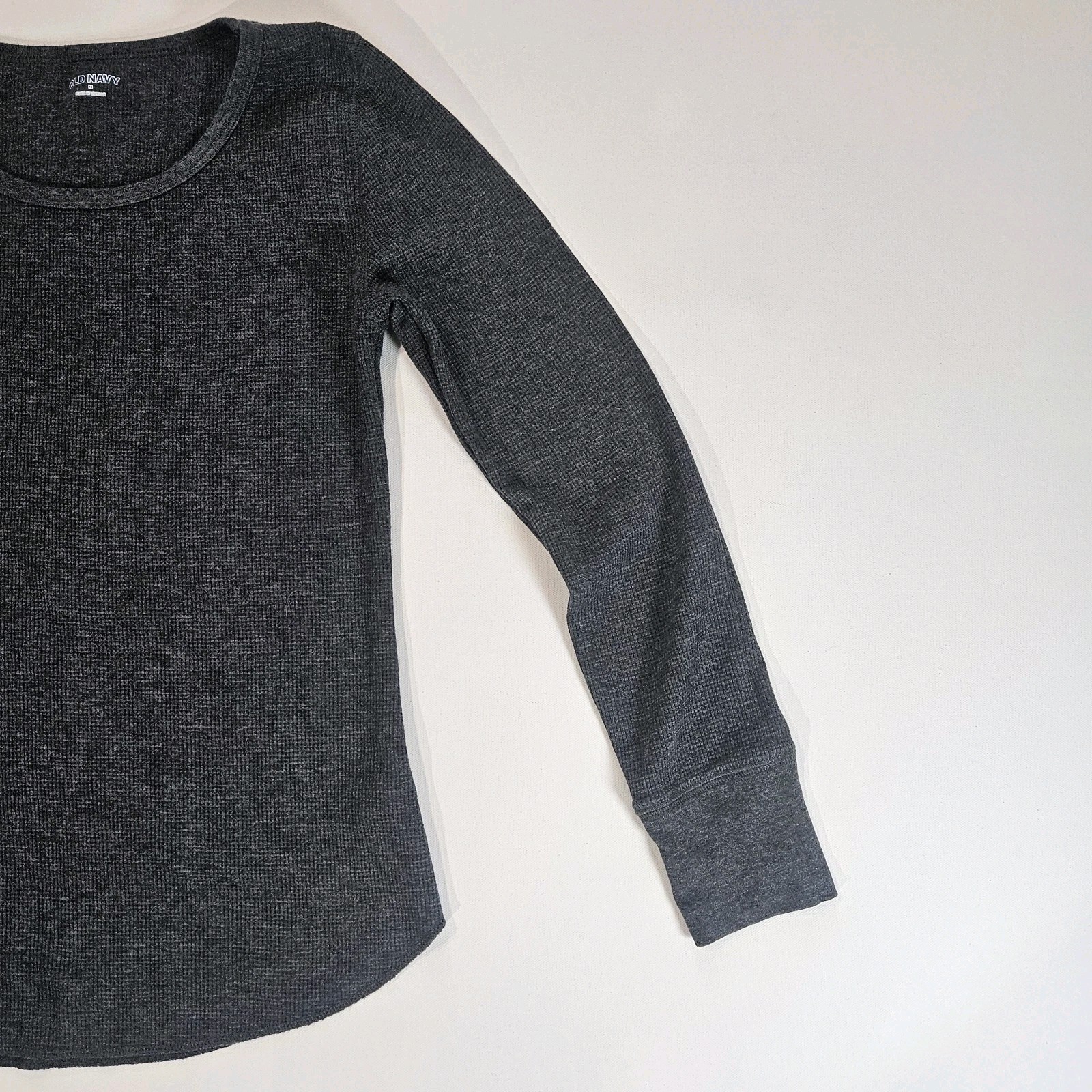 Mens Thermal Tee Size Medium Grey Athleisure Warm Comfort Layering Top gallery