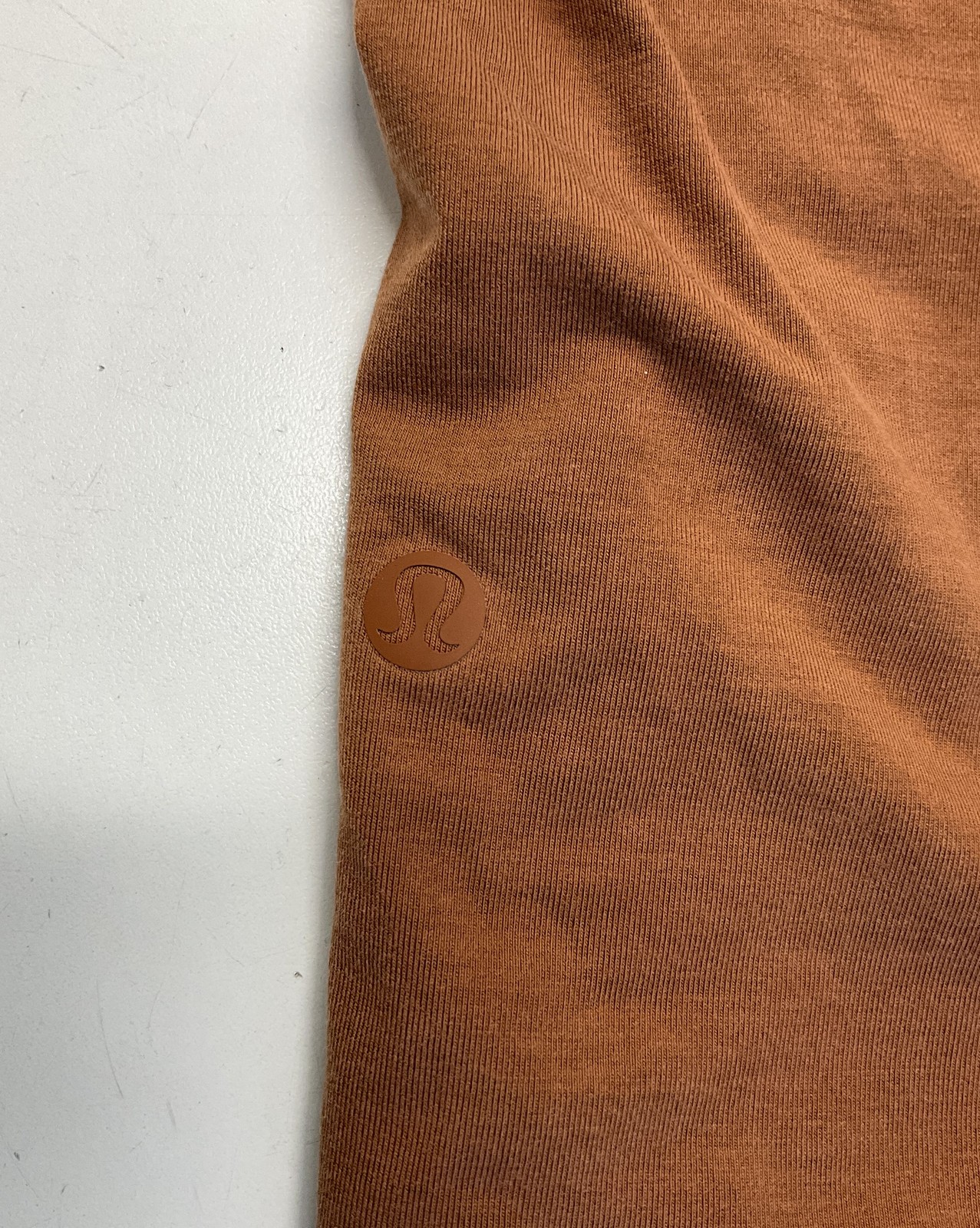 Lululemon Heather Burnt Orange T-Shirt Size L gallery