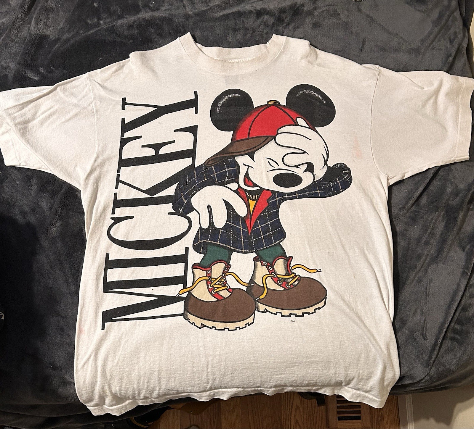 Hip Hop Mickey Mouse Tee Jerry Leigh Single Stitch USA One Size vtg 90's gallery