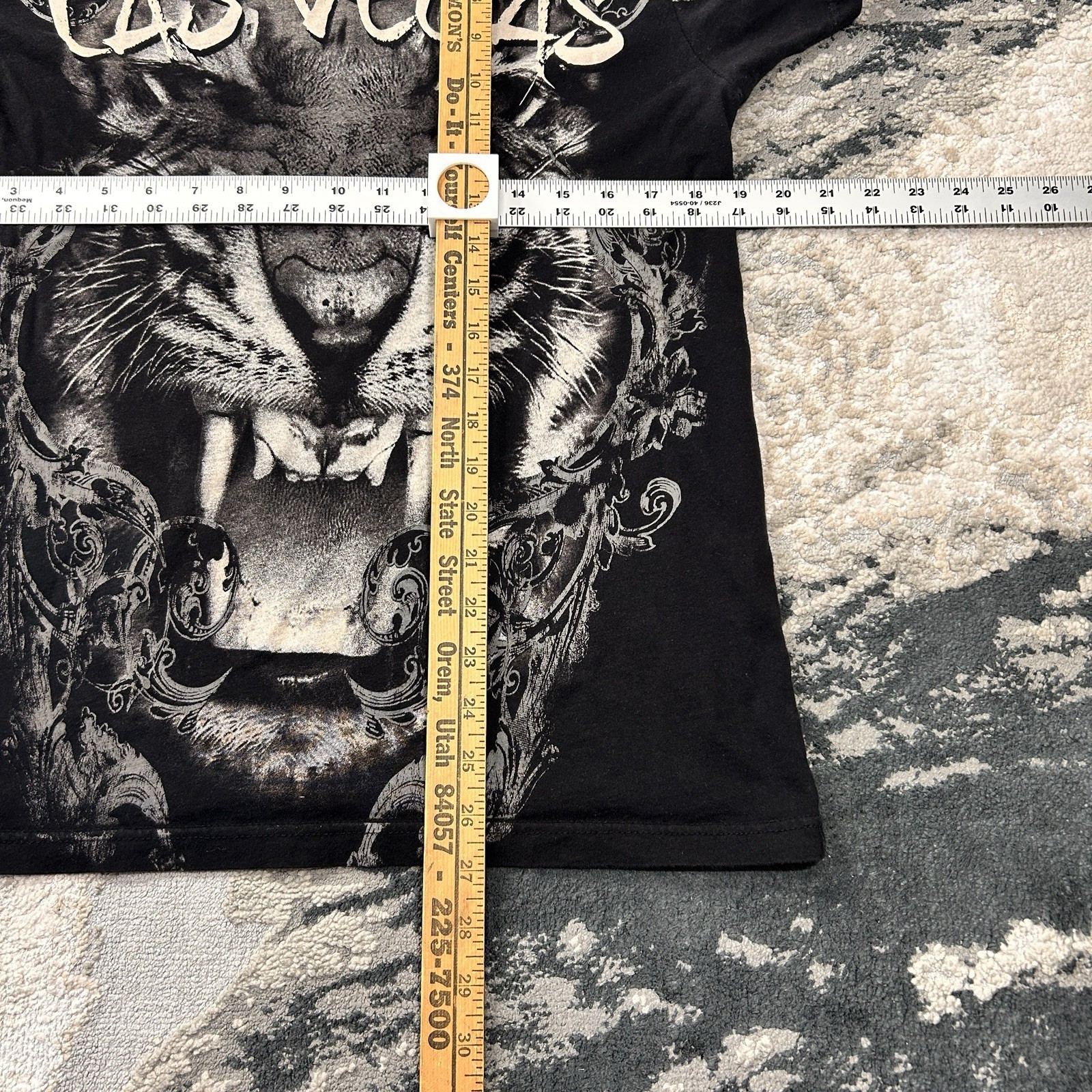 Vintage Y2K Grunge Las Vegas All Over Print Lion Graphic T-Shirt Size Medium gallery
