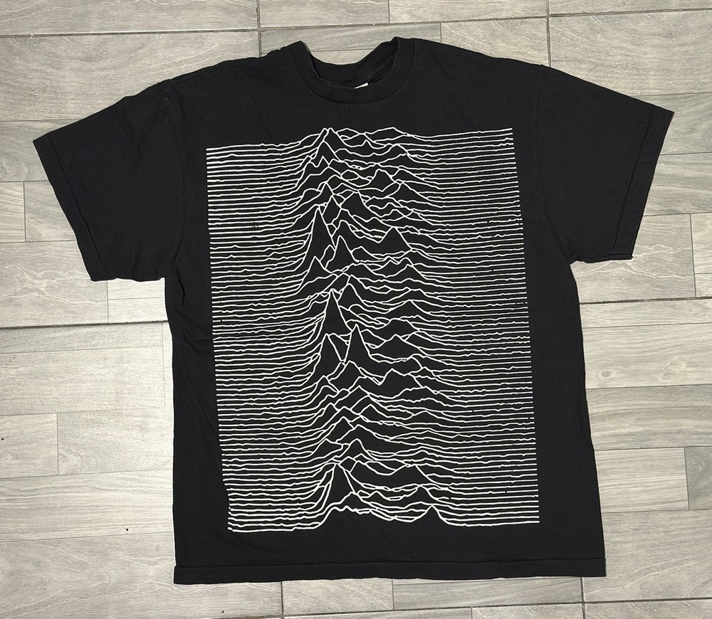 JOY DIVISION vintage 1995 UNKNOWN PLEASURES t shirt LOVE WILL TEAR US APART XL