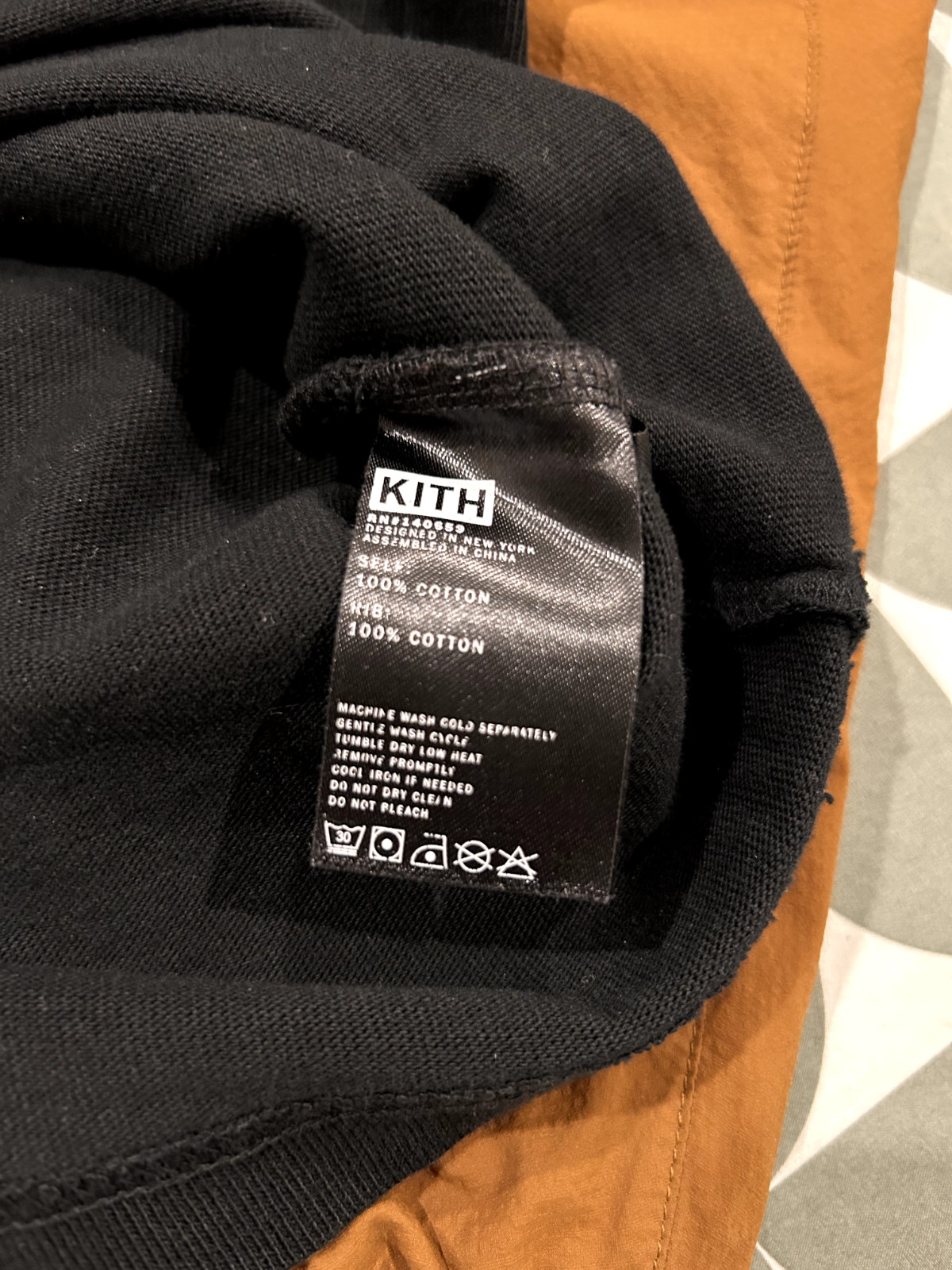 KITH "Habit Forming" Tee - Black - Size Large gallery