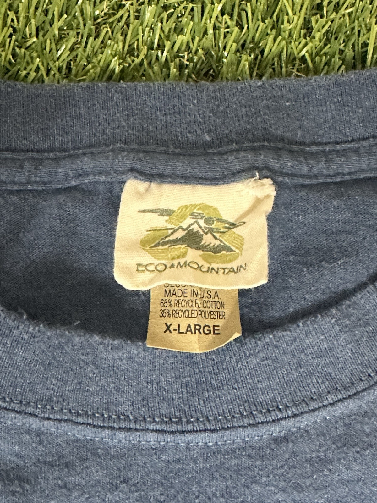 Vintage Eco Mountain Yellowstone Wolf Shirt Size L Mens gallery