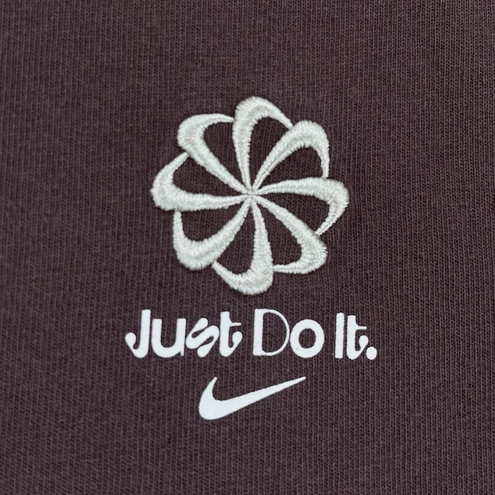 Nike Max90 Playing Field Long Sleeve Tee Mens L Loose Fit Brown Embroidered Logo gallery