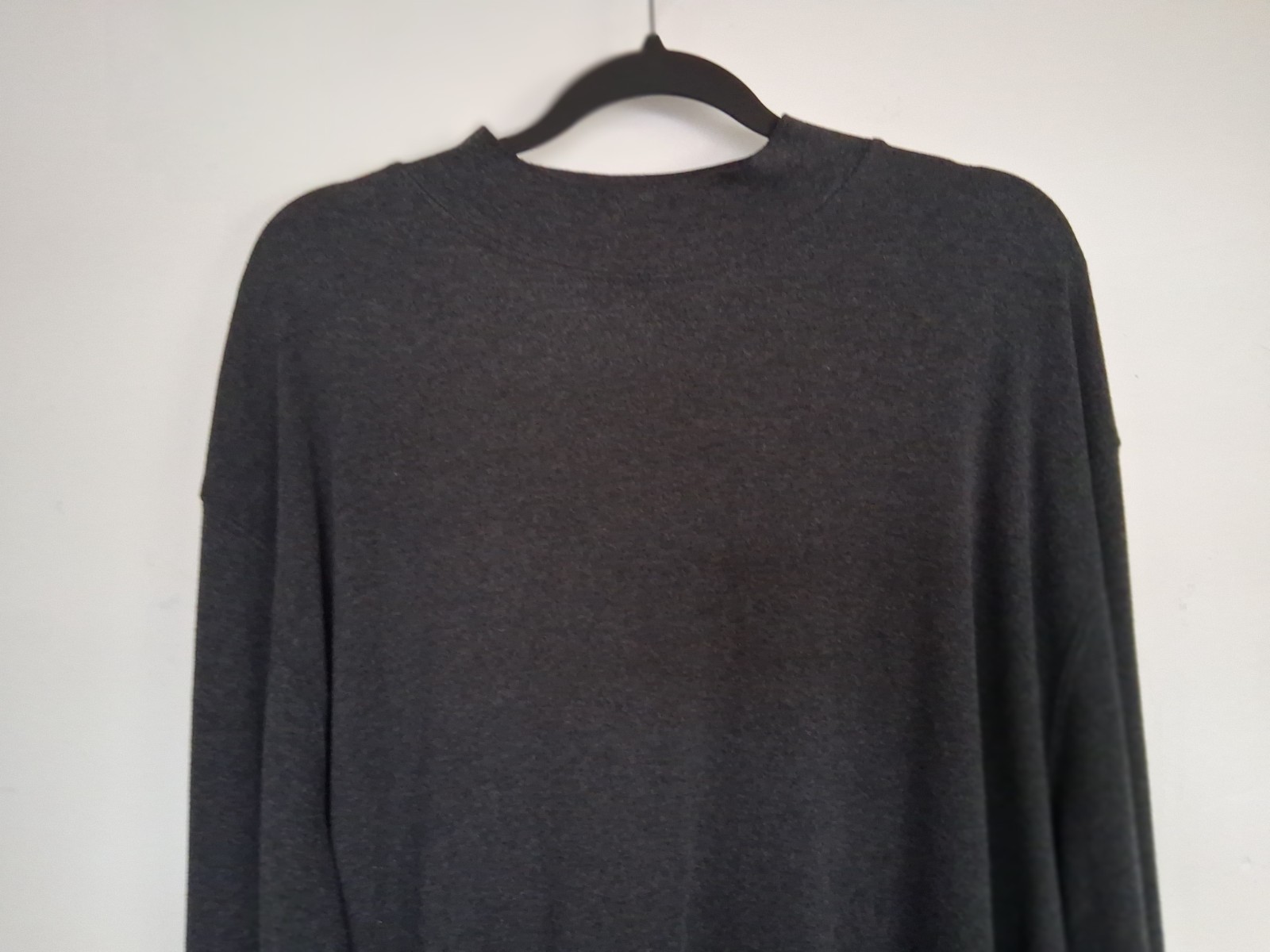 Men's 3XLT Charcoal gray mock T neck by Northcrest. Very good condition gallery