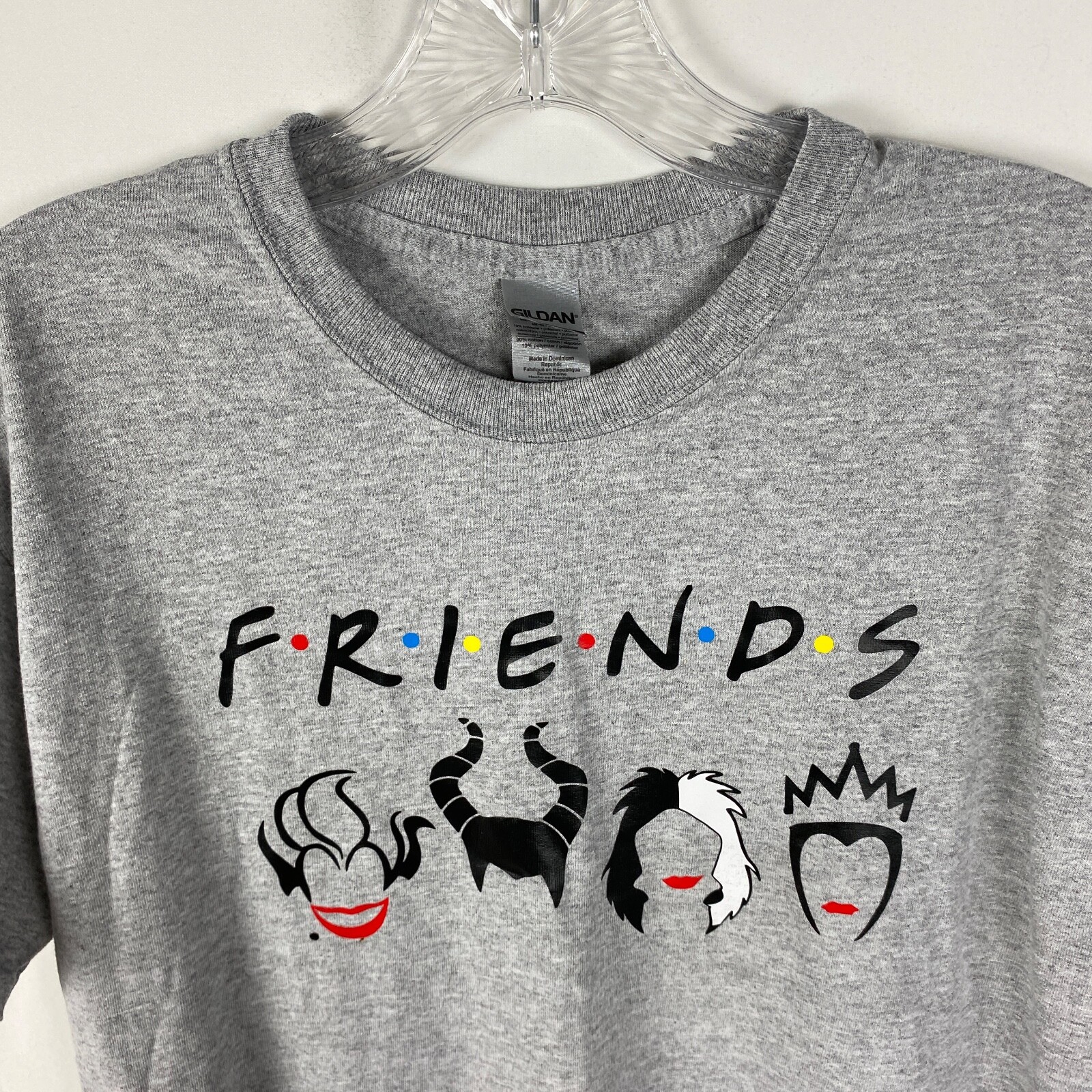 Friends Villains T-Shirt Medium Gray Cruella D'eVil Halloween Masks Gildan gallery