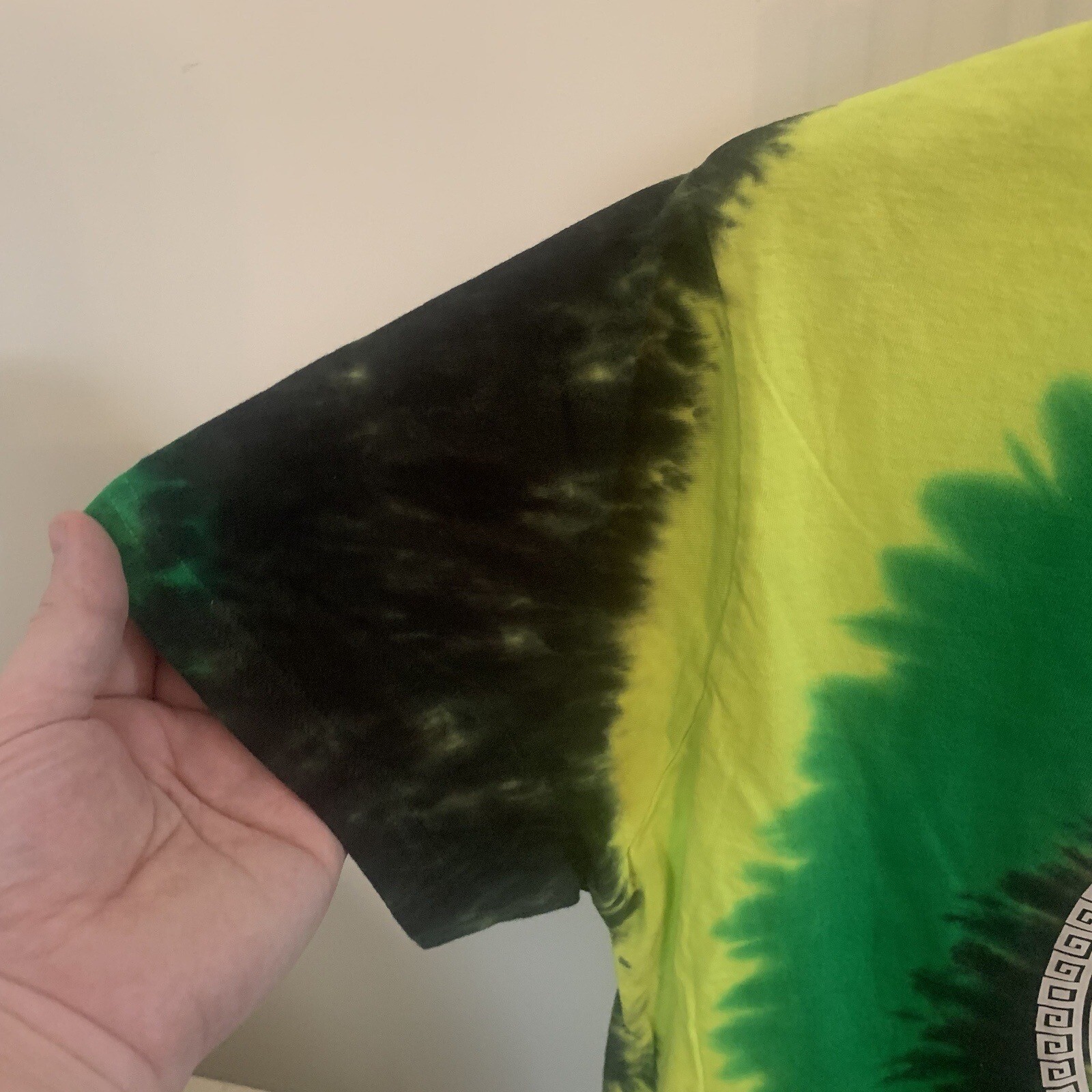 NWT Show Off Clothing Jamaica Good Vibes Only Tie Dye T Shirt Size Large gallery
