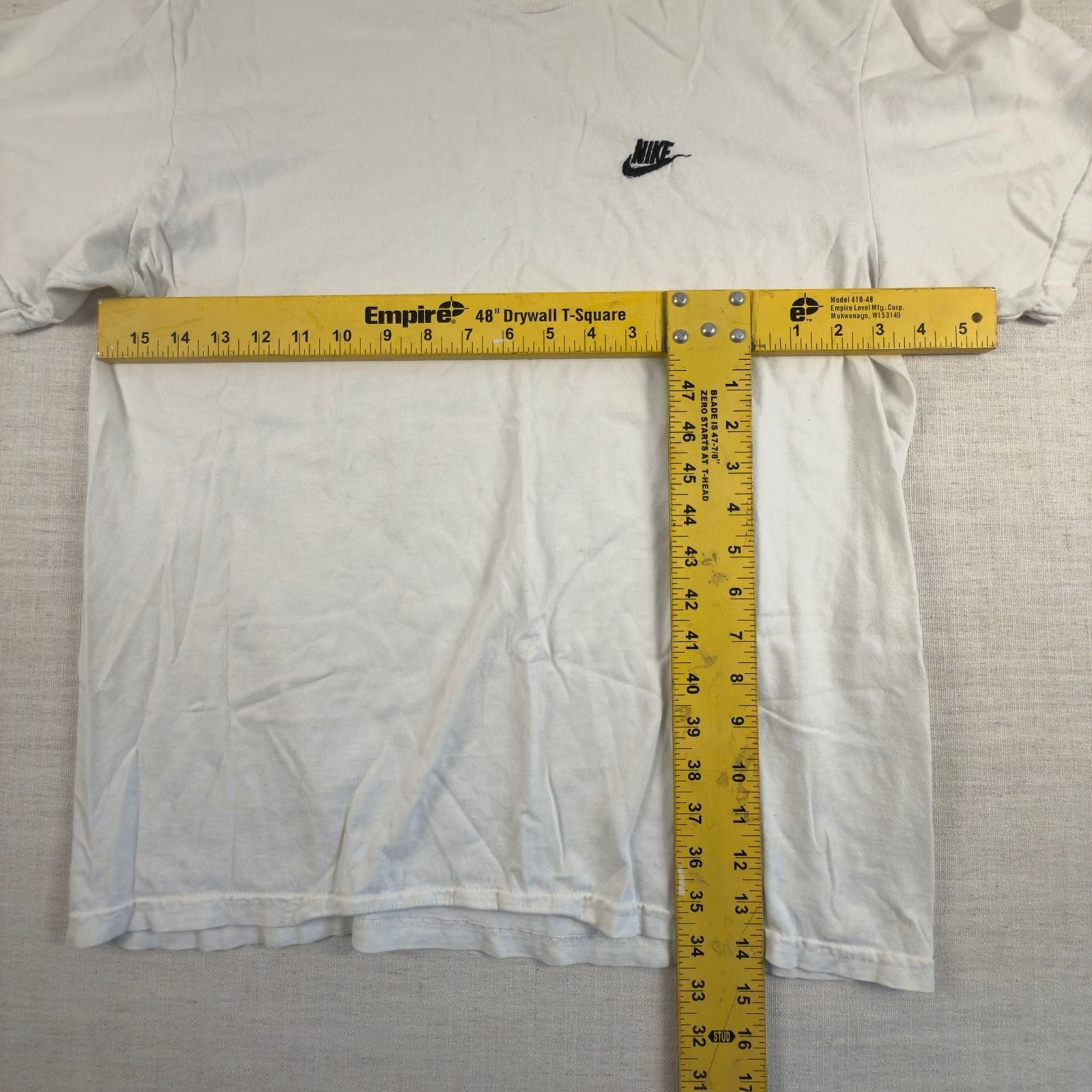 Nike Vintage Embroidered Swoosh T-Shirt White Size Large gallery