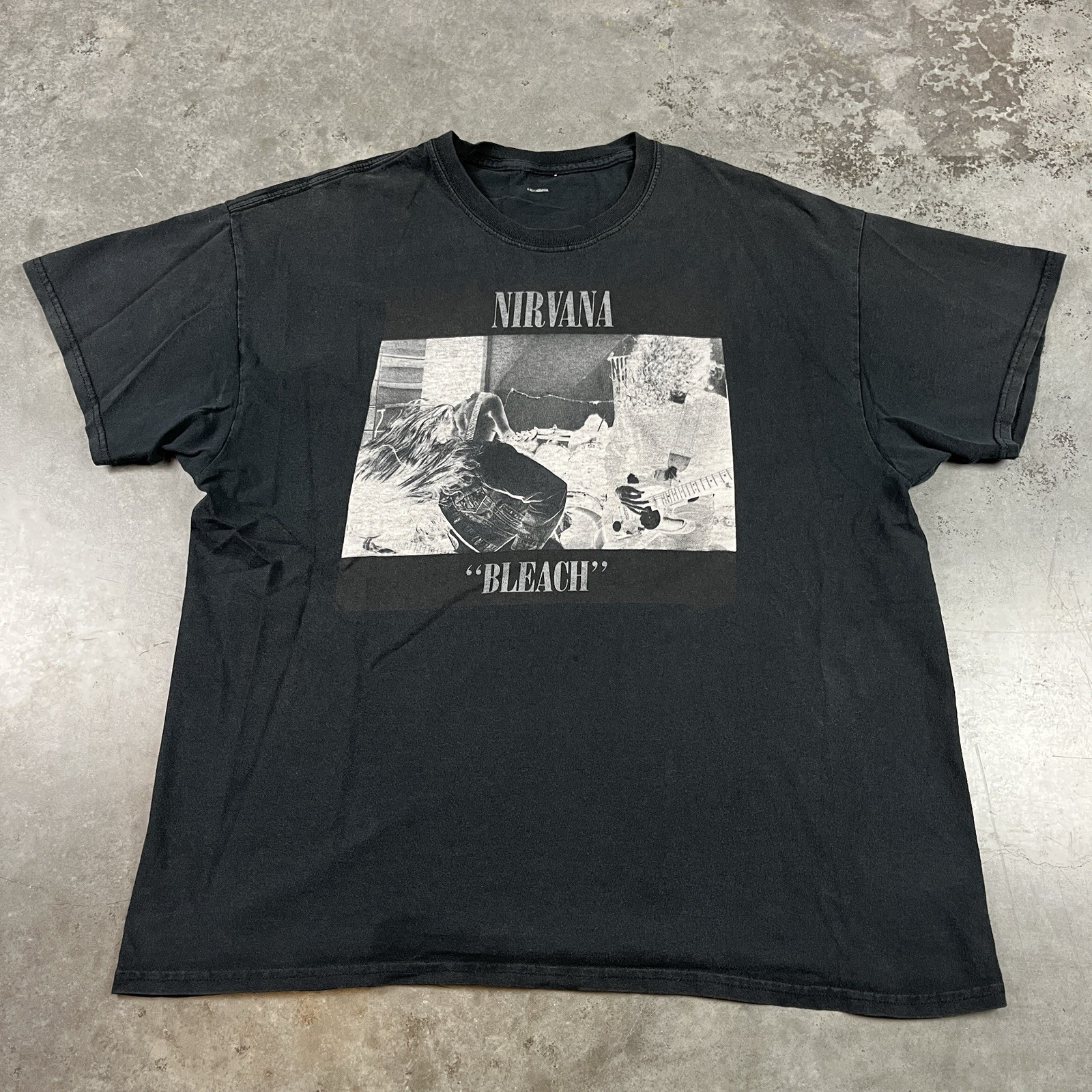 Nirvana T Shirt Mens XL Black Bleach Grunge Y2K Preowned gallery