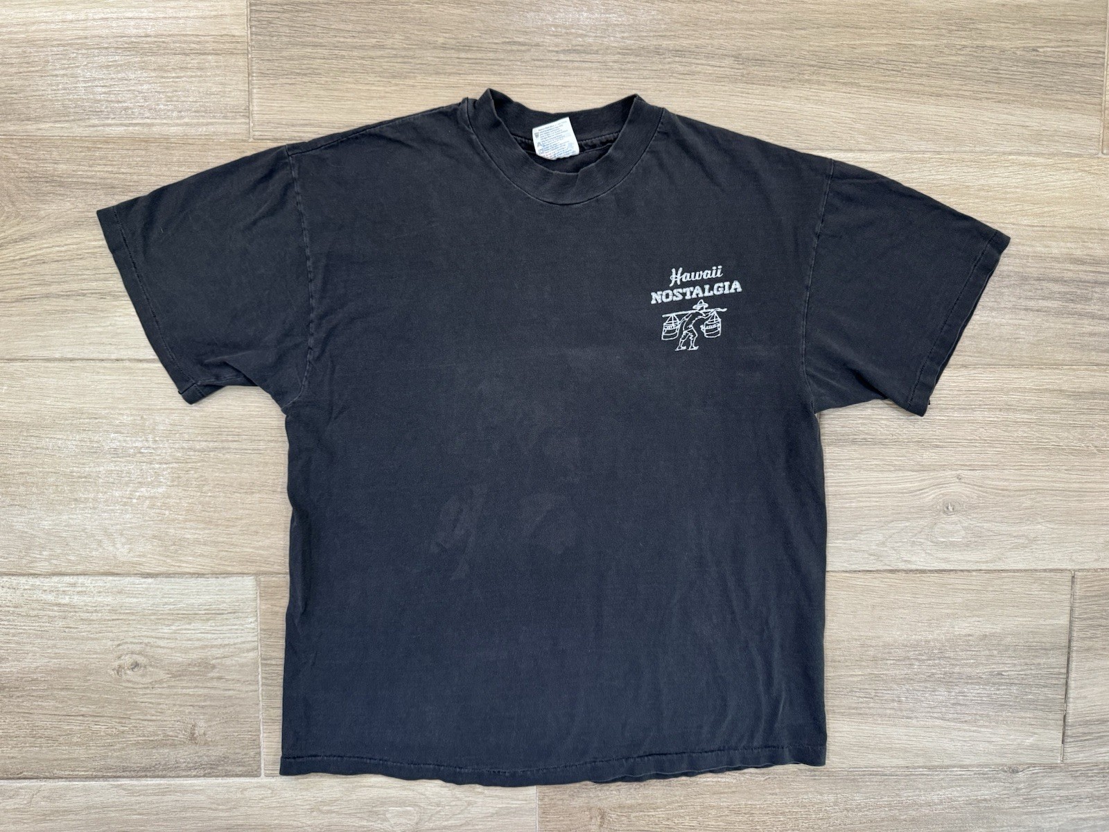 Vintage Hawaii Nostalgia T-Shirt FITS MEDIUM SHORT Like Like Drive In Saimin 90s gallery