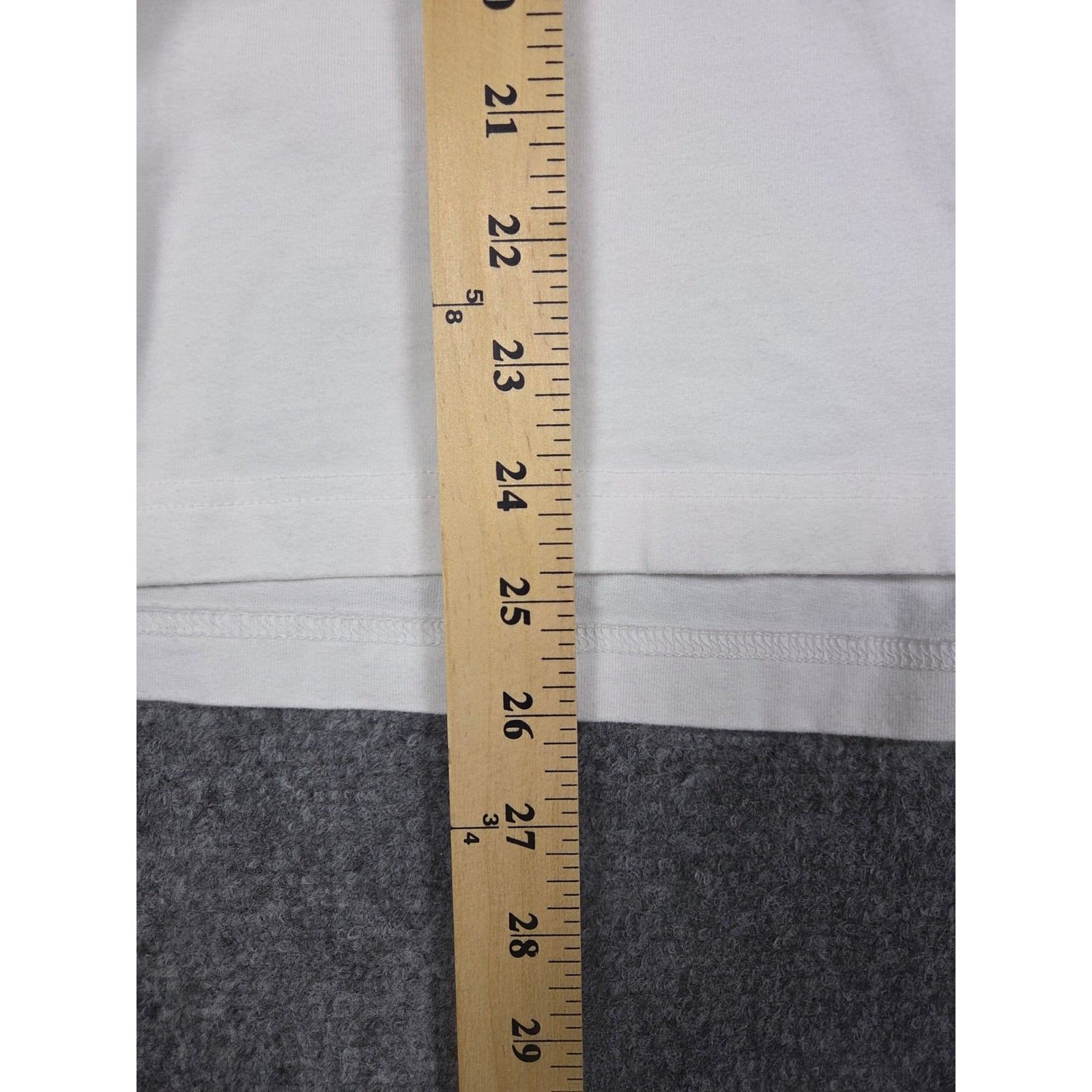 Uniqlo UT Demon Slayer T-Shirt Mens Medium White Hashira Graphic Anime Tee gallery