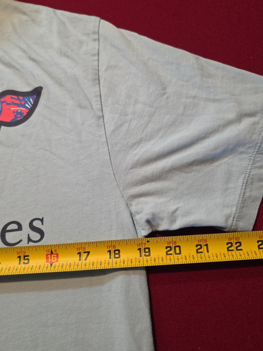 Vineyard Vines Big Whale with Pocket Sea Life In Logo Blue Tee Beach Size Small gallery