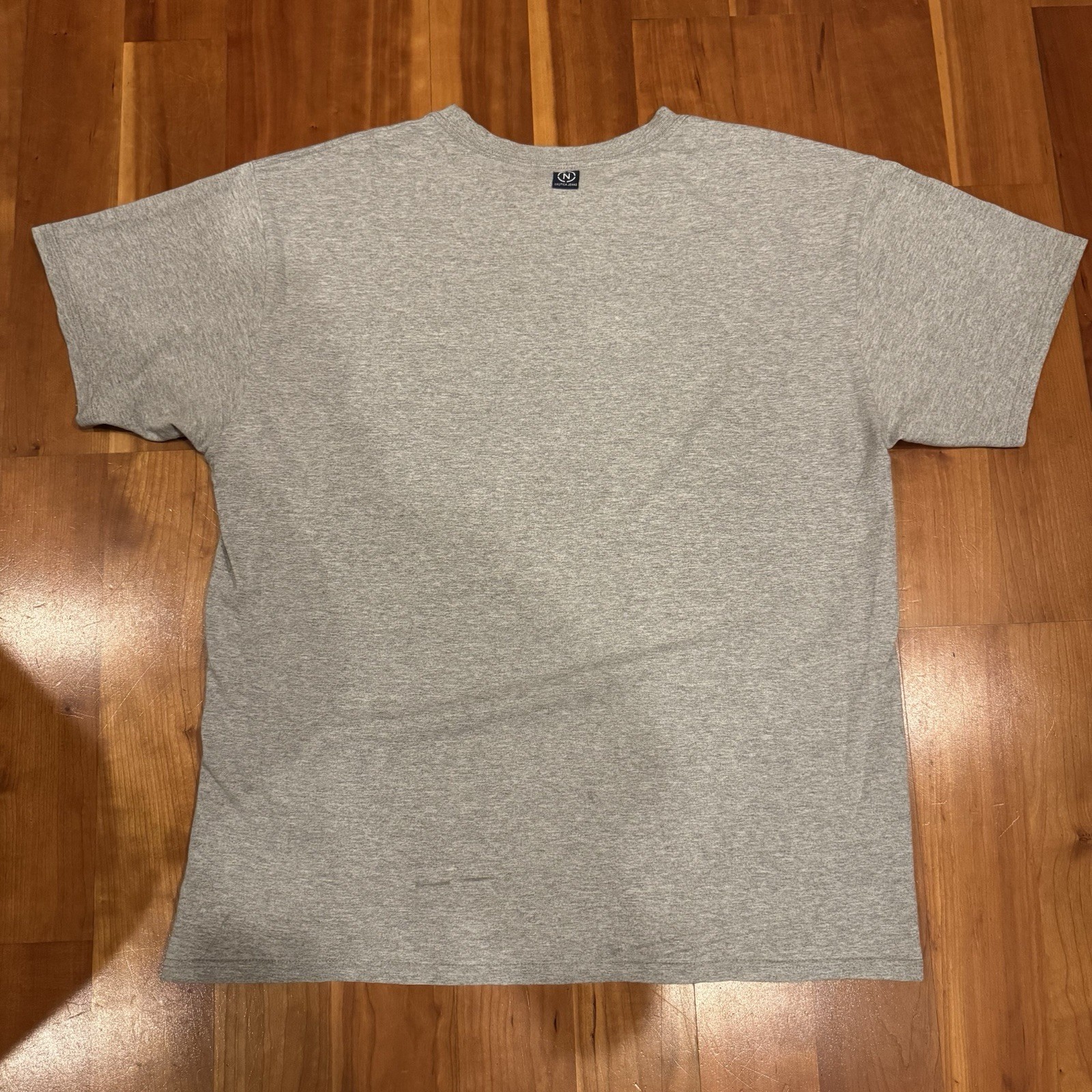 Vintage Y2K Nautica Jeans Gray Tee Size XL gallery