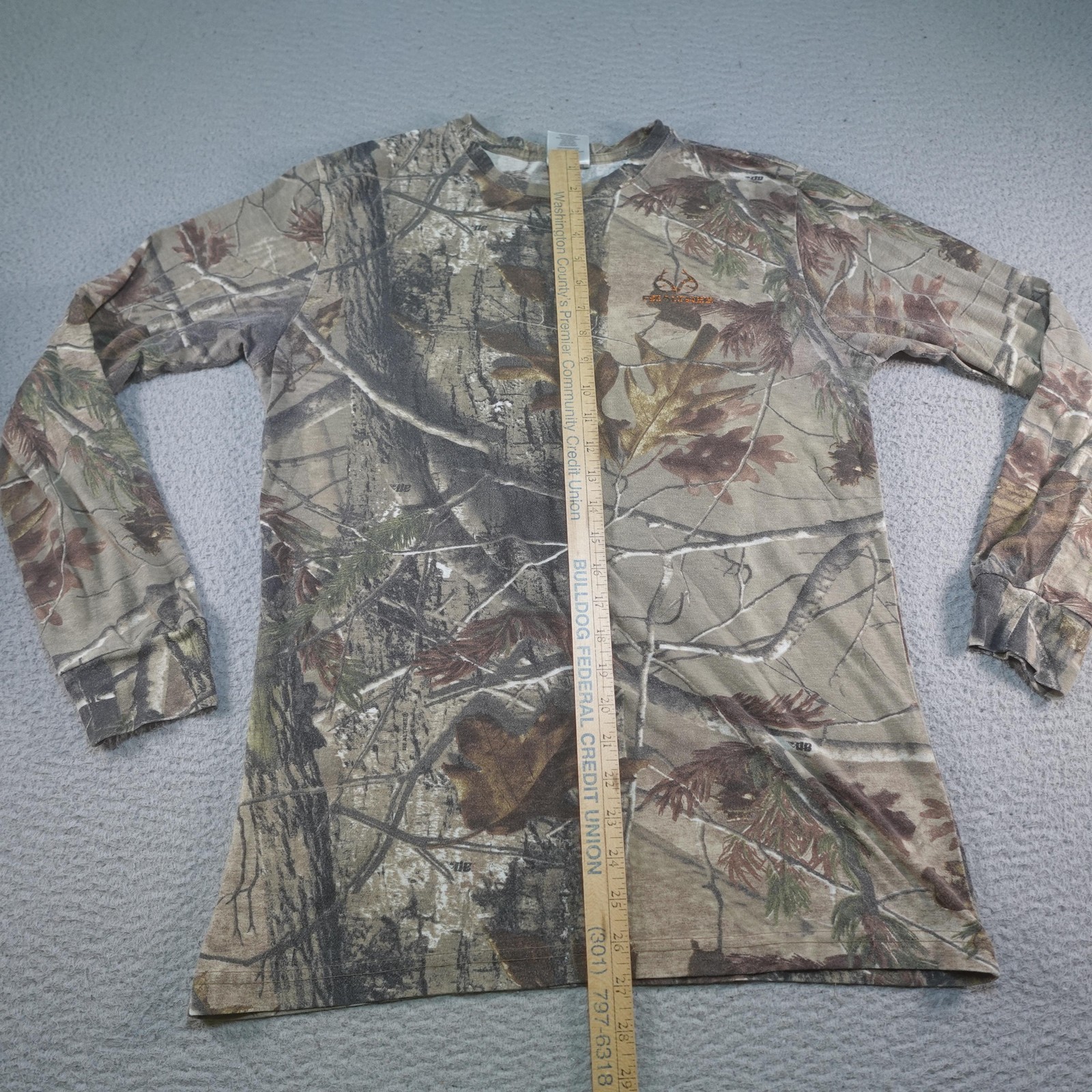 Realtree Camo Shirt Mens Medium Brown AP Long Sleeve Hunting Outdoors Nature gallery