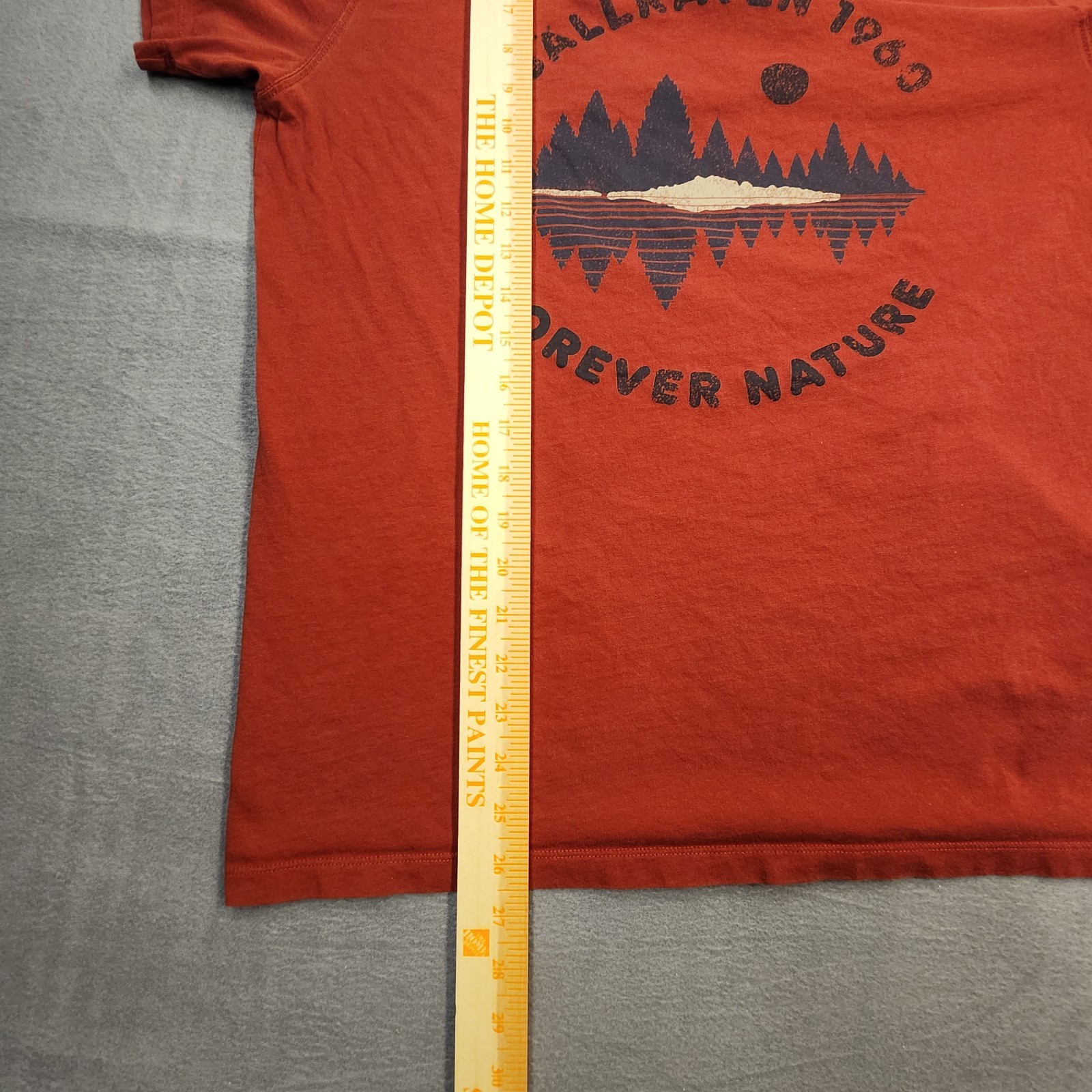 Fjallraven Forever Nature Forest Mirror Graphic T-Shirt Mens Large Red Tee gallery