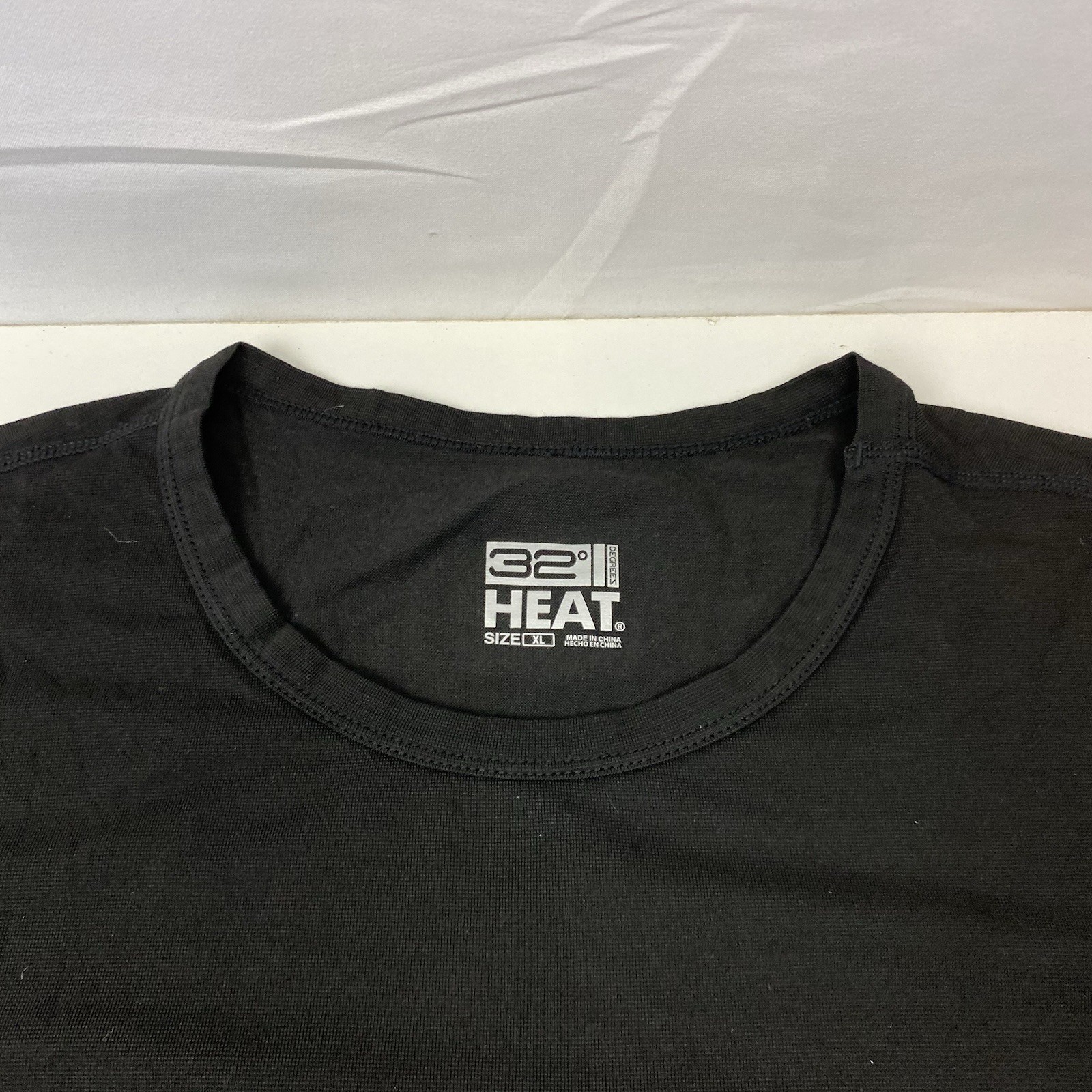 Lot Of 2 32 Degree Heat Men’s XL Extra Large Black Thin Lightweight T Shirt Pack gallery