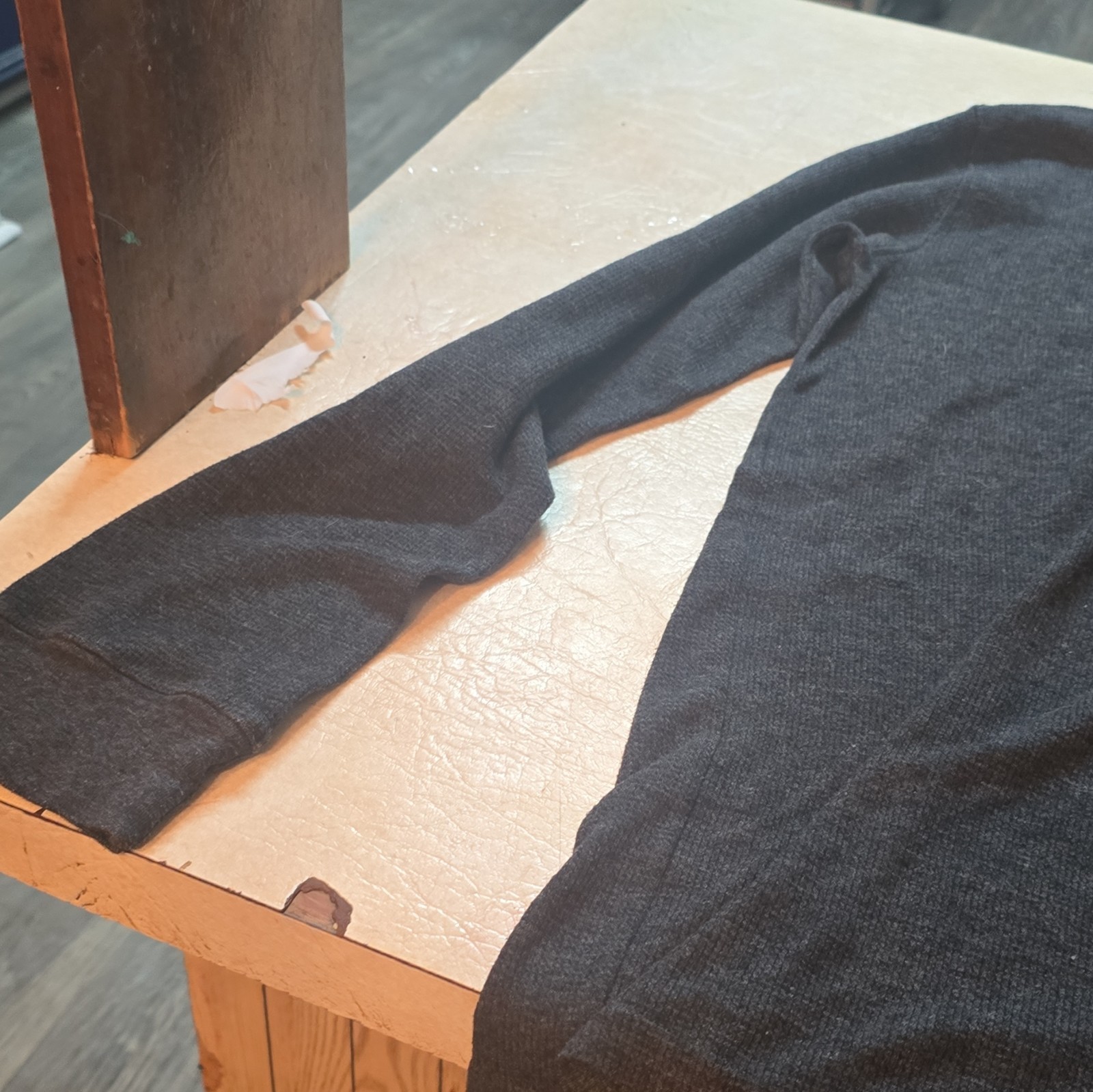 Oakley Men's Black Logo Crew Neck Long Sleeve Cotton Knit T-Shirt Size L gallery