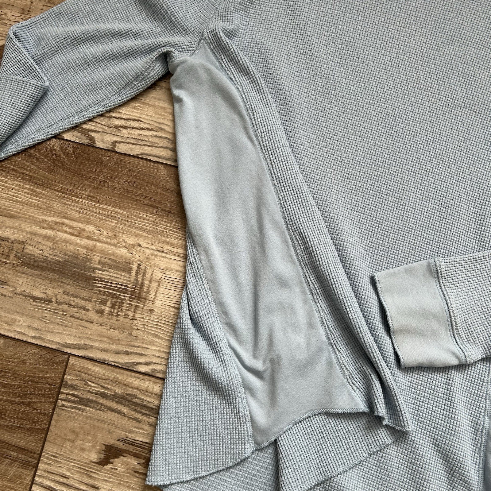 Vince Mens Waffle Knit Shirt Size Large Blue LS Thermal Y2K 90s Look Pima Cotton gallery