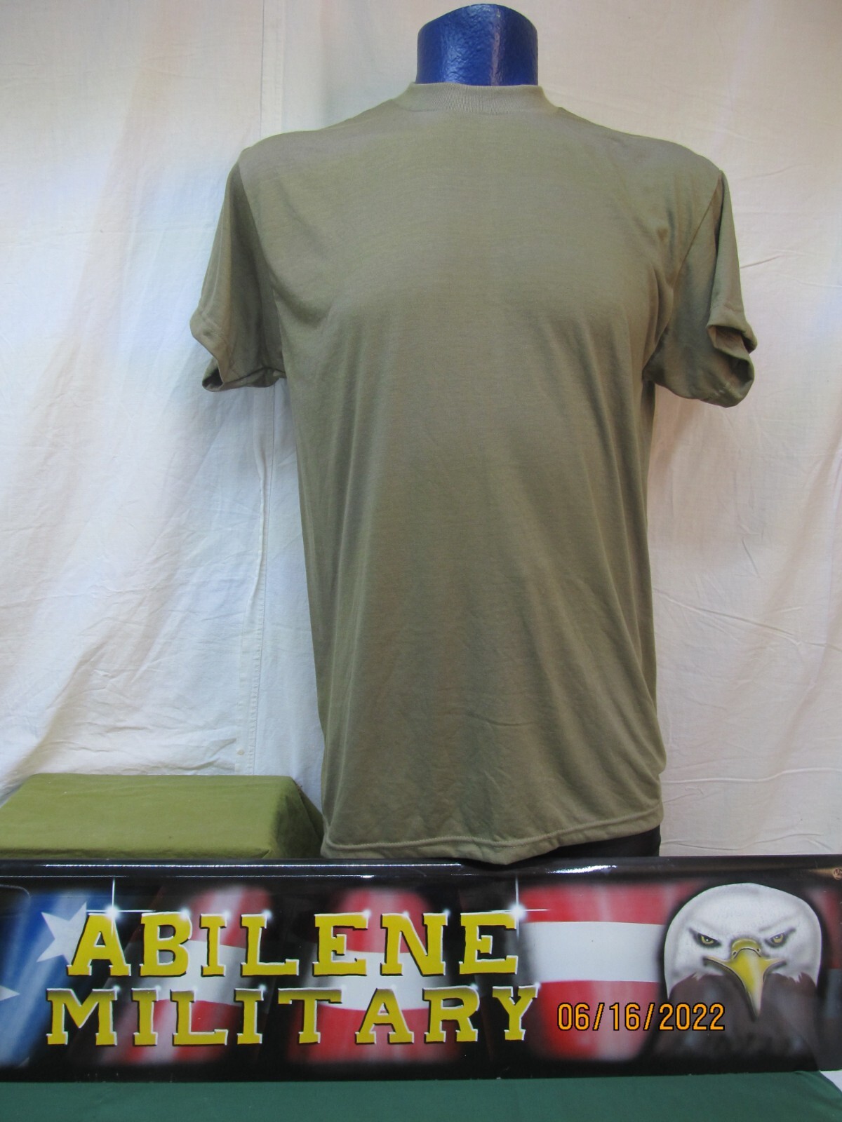 Military Issue Coyote T-shirt 100% Polyester AR670-1 Compliant OCP MultiCam Lg