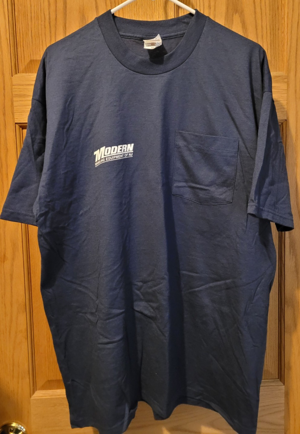 Vintage Printed Hyster Forklift Fruit of the Loom Pocket T-shirt Size XL NWOT