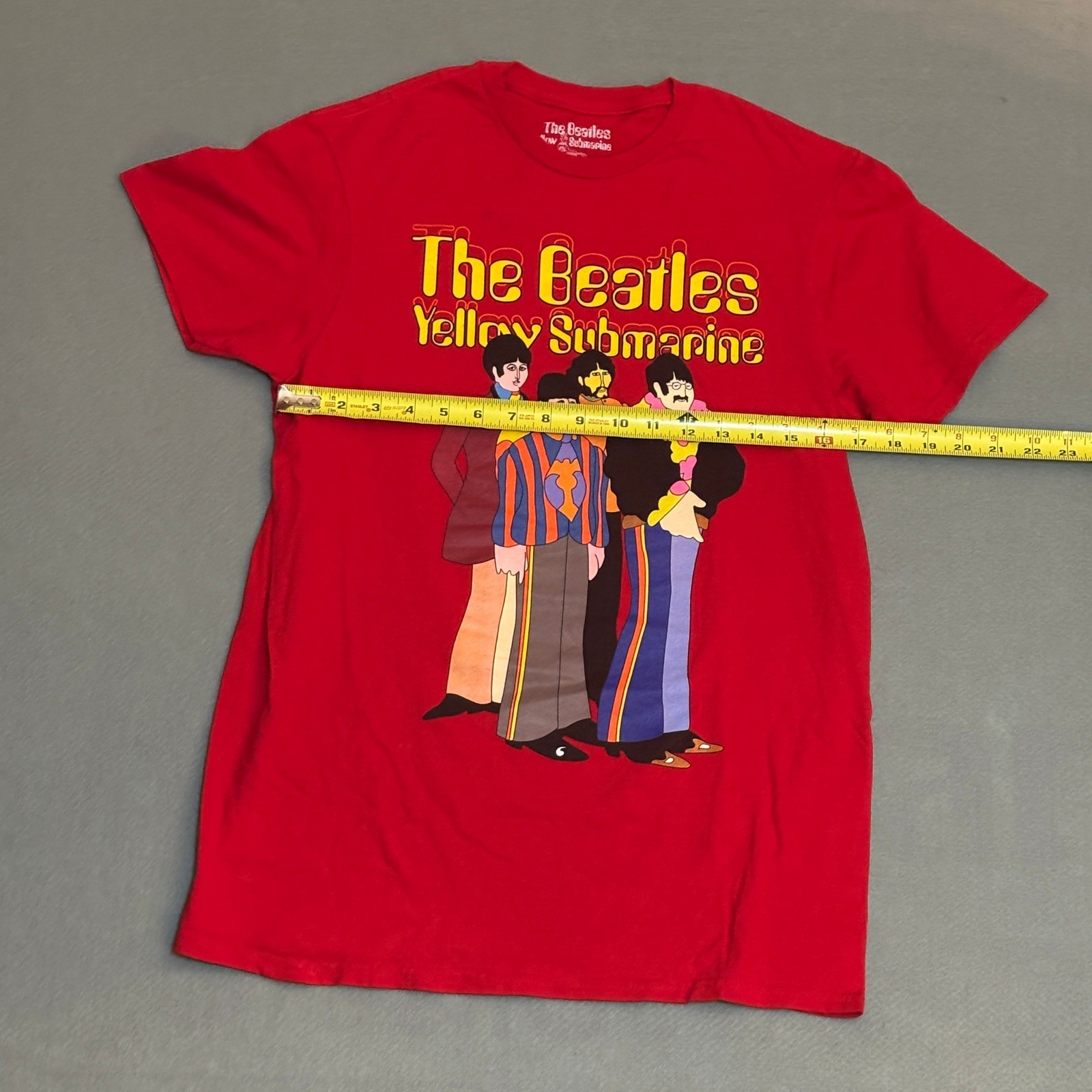 The Beatles Yellow Submarine Red Graphic T-Shirt Mens M 60's Peter Max Hippie gallery