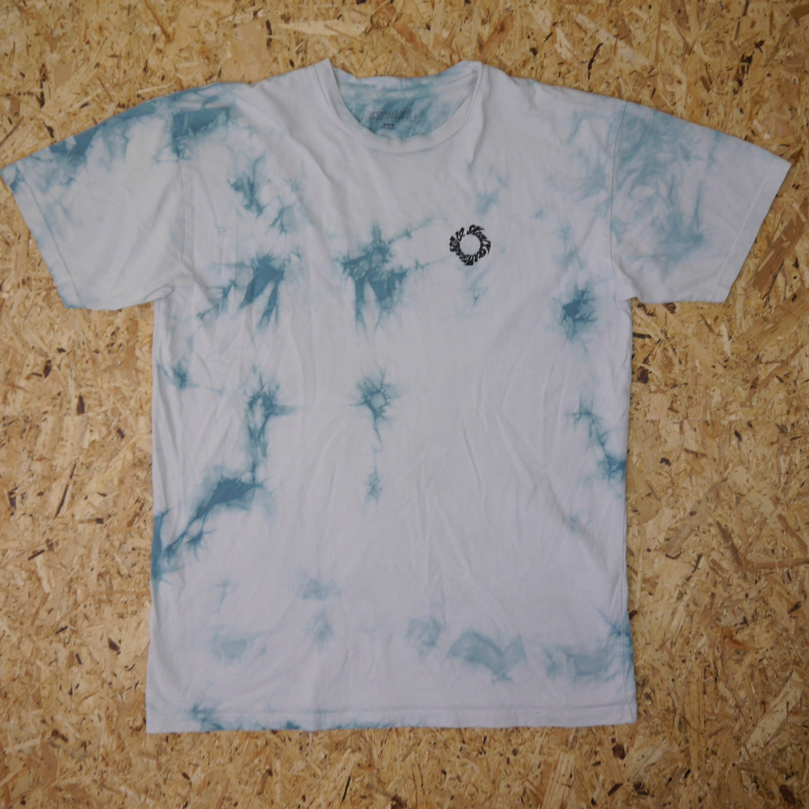 Skatedeluxe Tie Dye T Shirt Mens M White Blue Back Print Skate Tee gallery