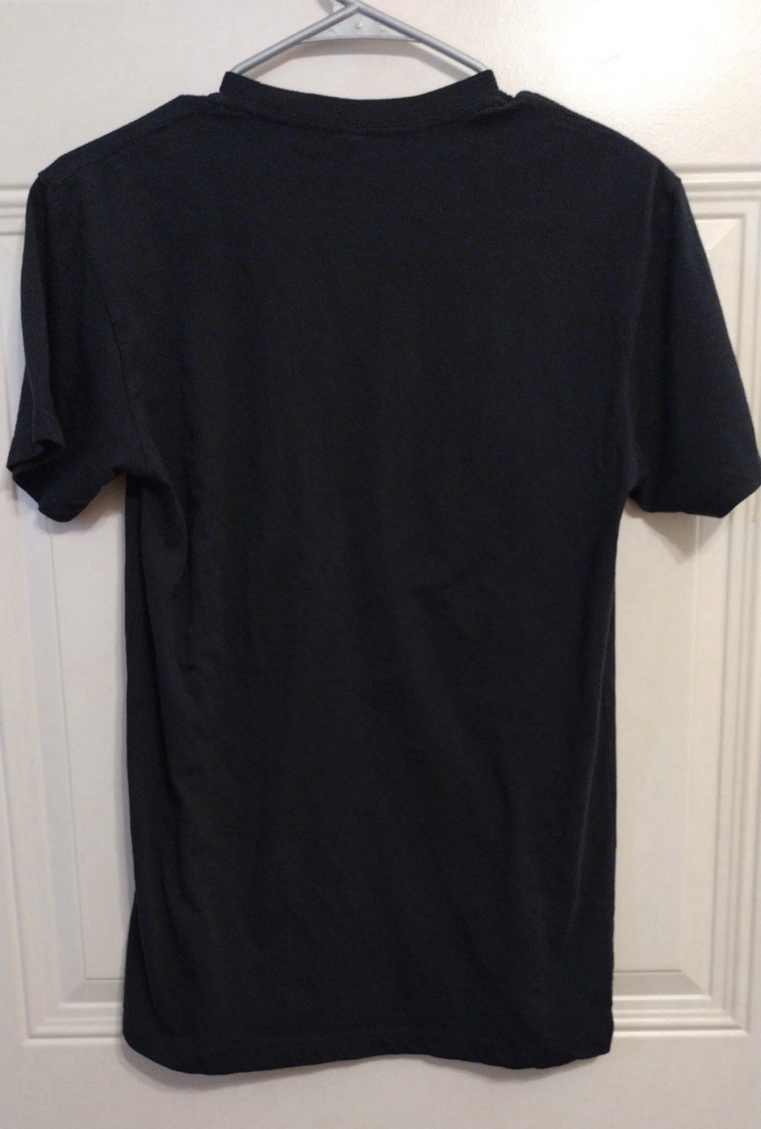 No One Deserves To Live In A Closet Harry Potter Shirt Small Preowned LGBTQ BG3 gallery