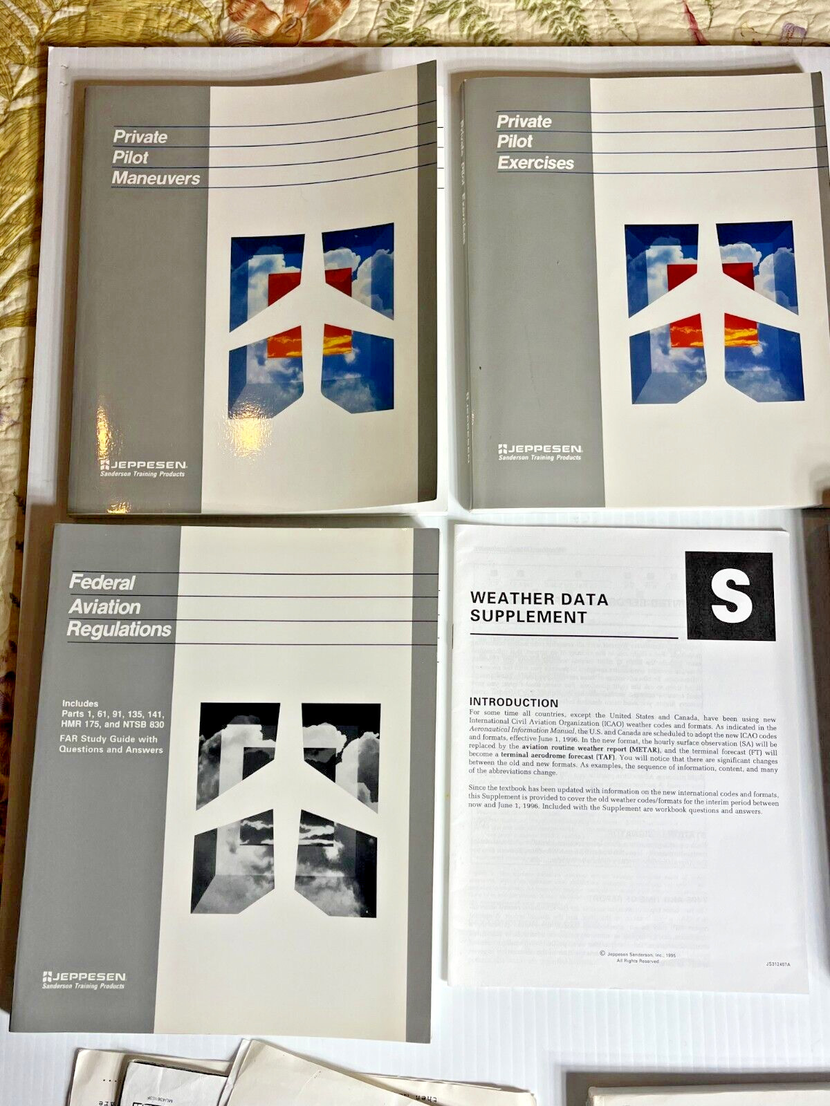 Jeppesen Flight Books Private Pilot Set with E6-B Flight Computer, Tools and Bag