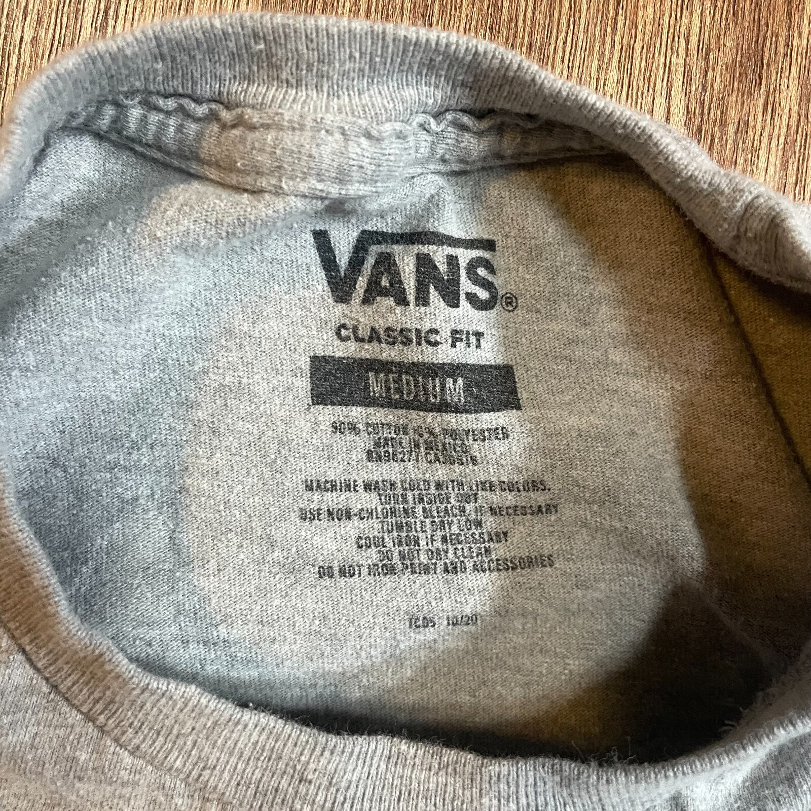 VANS Christmas Tree Medium Gray Short Sleeve T-Shirt gallery