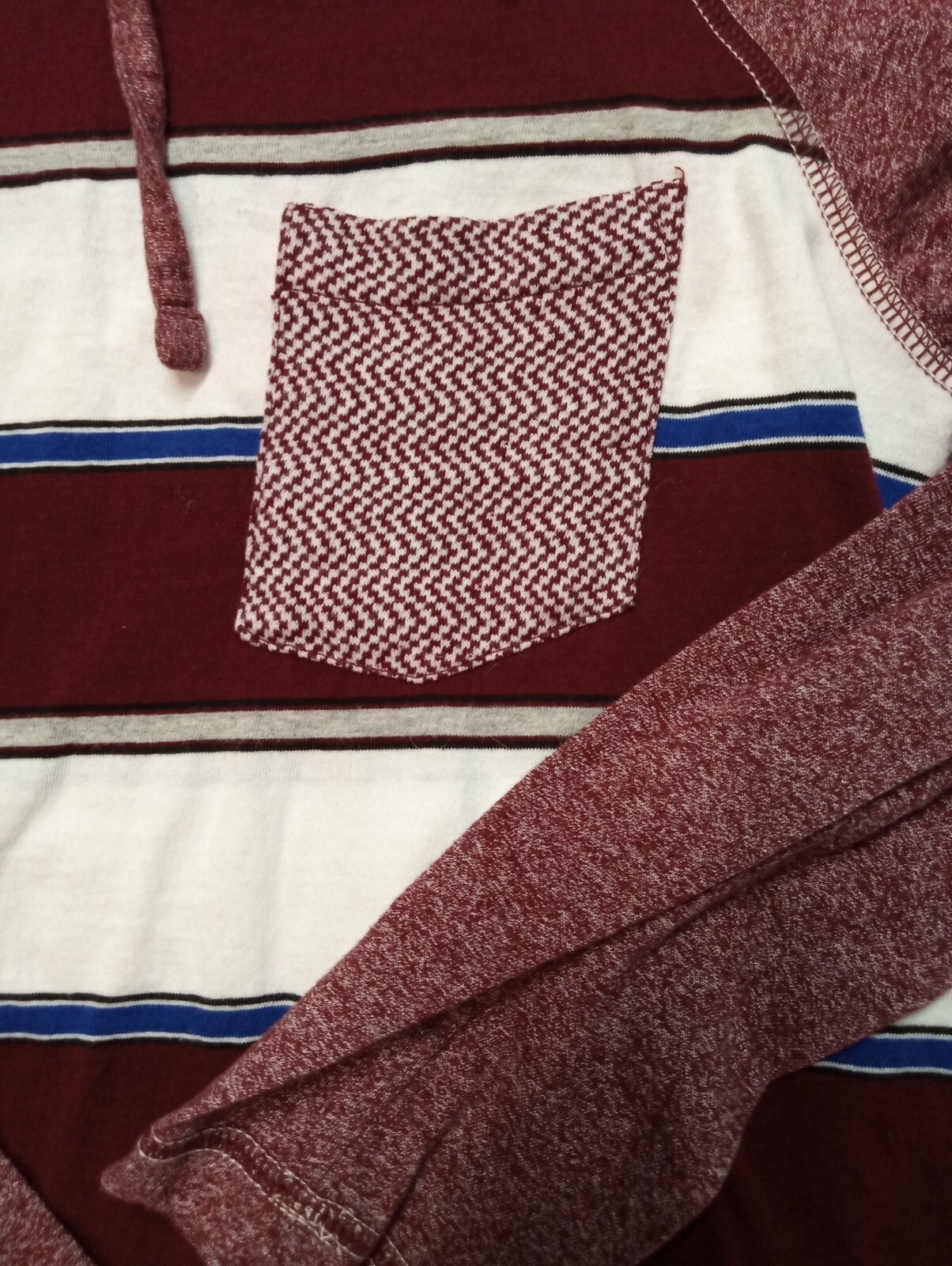 Men's RUSTIC BLUE Long Sleeve Hooded Maroon & White Shirt Size Medium gallery