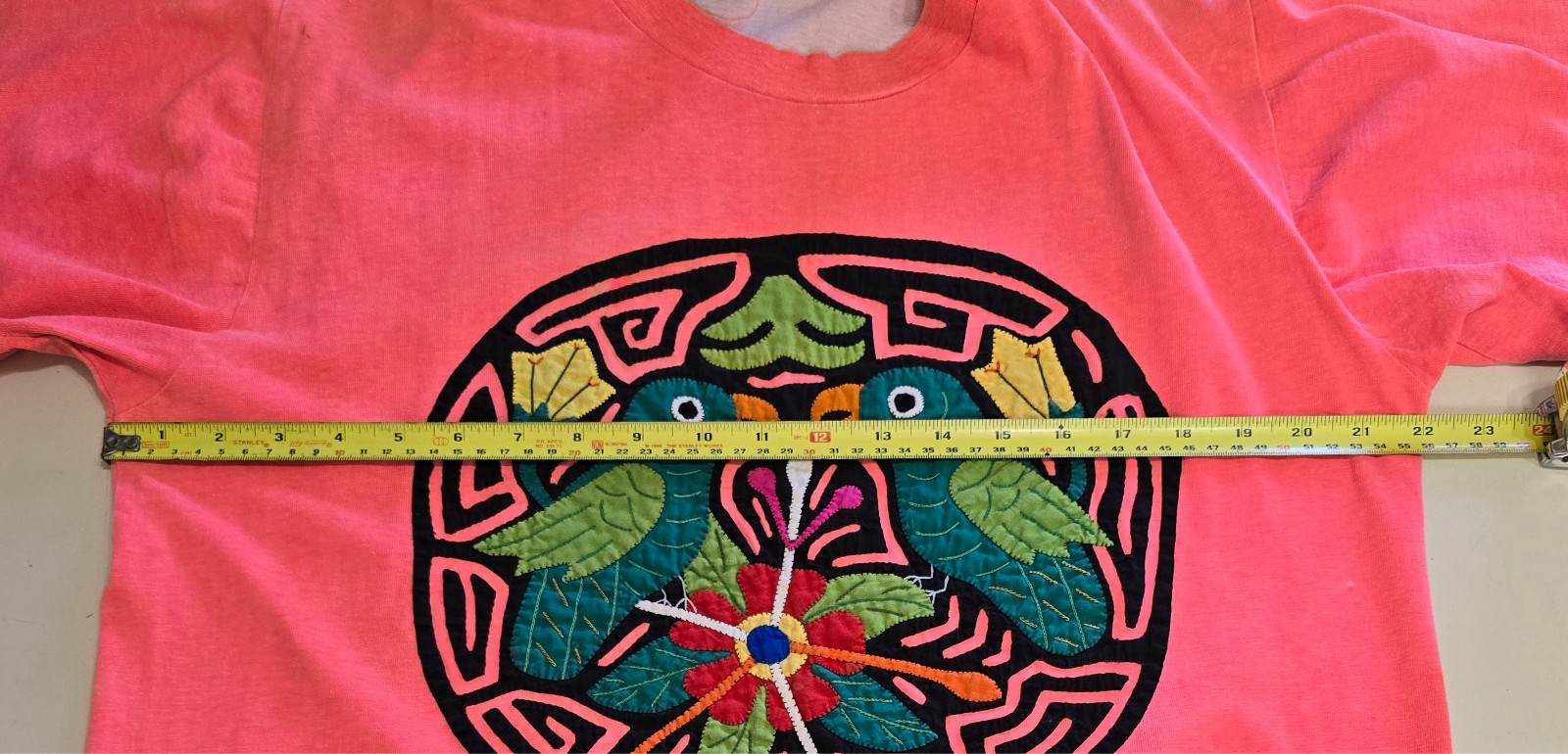 HOBIE Mola Quilted Art Panama Classic VINTAGE Neon T-Shirt Sz M *Many flaws READ gallery