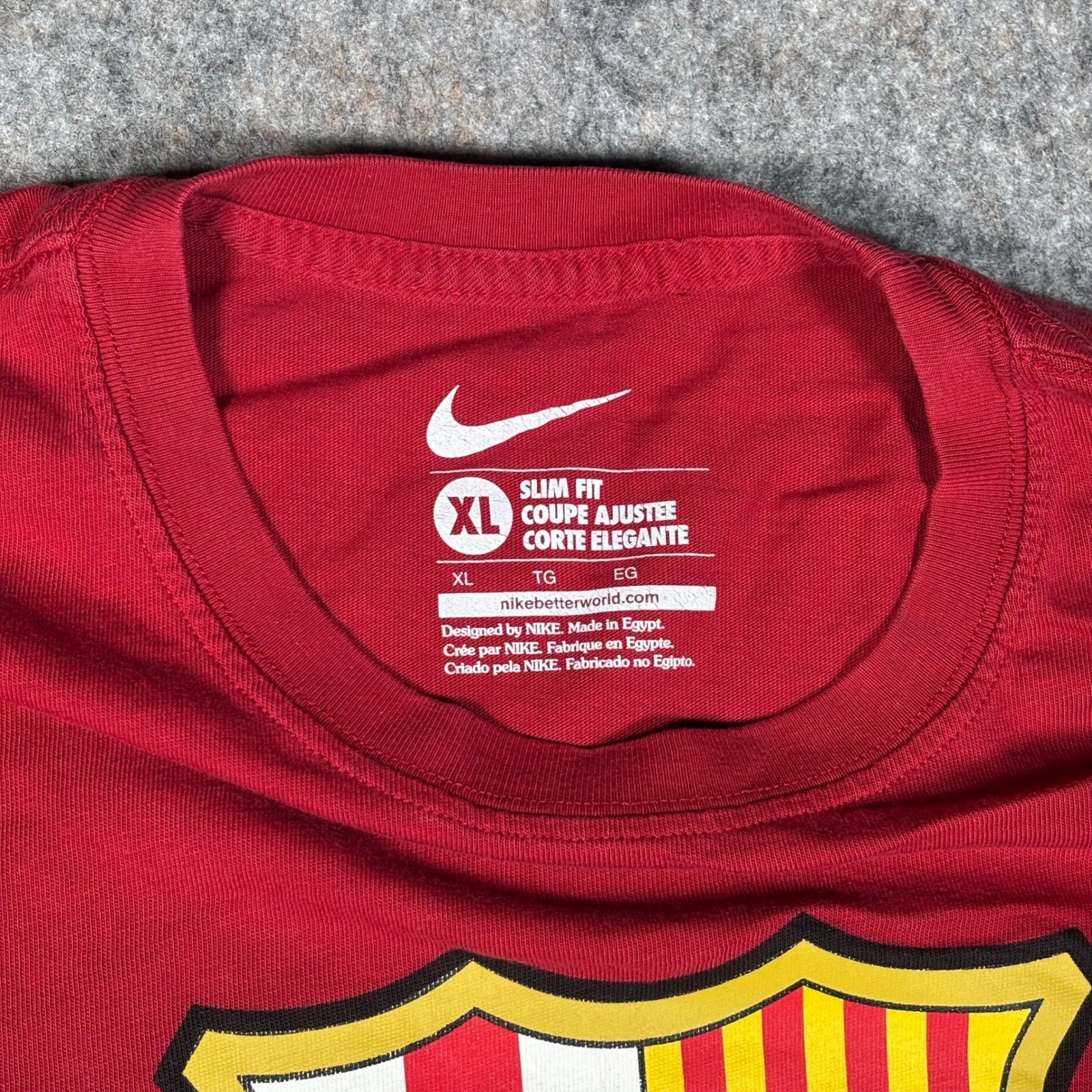 Nike FC Barcelona T-Shirt Mens XL Red Excellent Slim Fit 547175-651 Soccer gallery