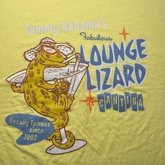 Tommy Bahama Relax Men’s Size XL Solid Yellow Graphic Crew Neck T-Shirt