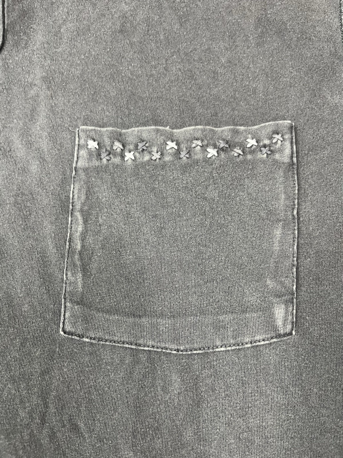 Truth By Republic Gray Distressed Short Sleeved T Shirt Embroidered Pocket XL gallery