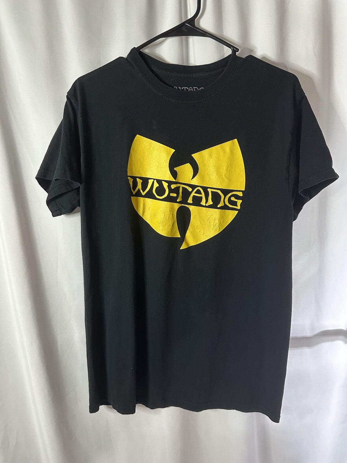 Wu-Tang Clan T-Shirt Black w/Yellow Logo – Size Med 90s hip hop music