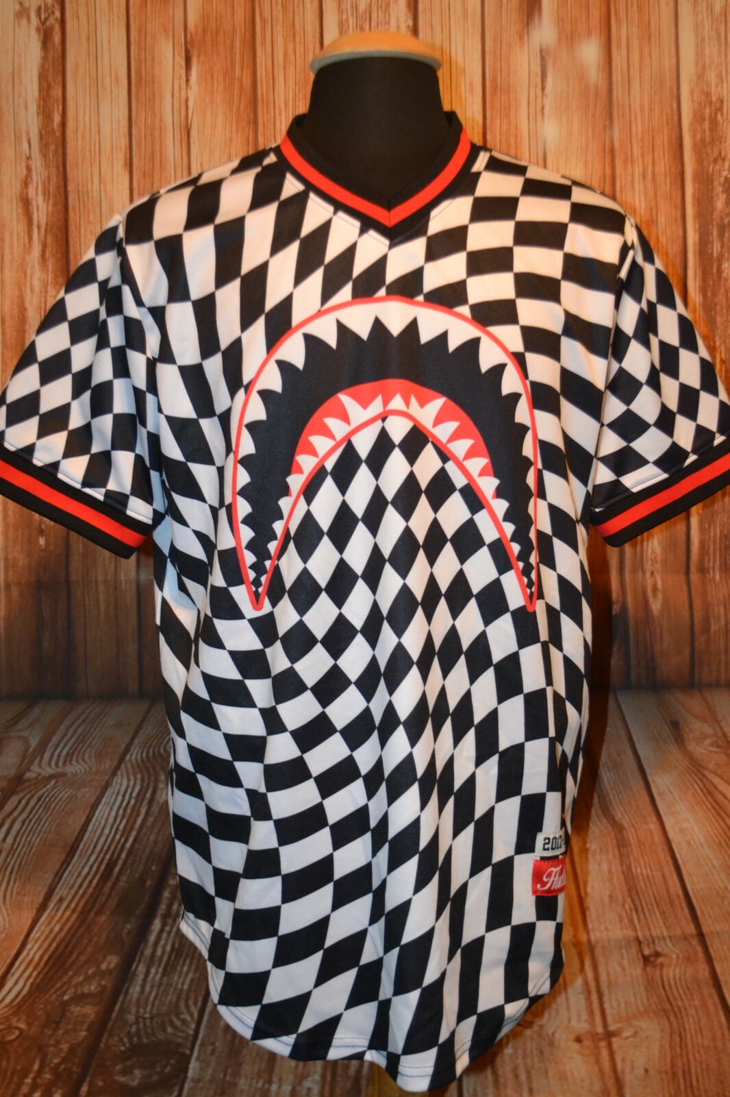 Hudson Outerwear Men's Checker Pattern Diddy 54 Shark Teeth T Shirt Size XL gallery