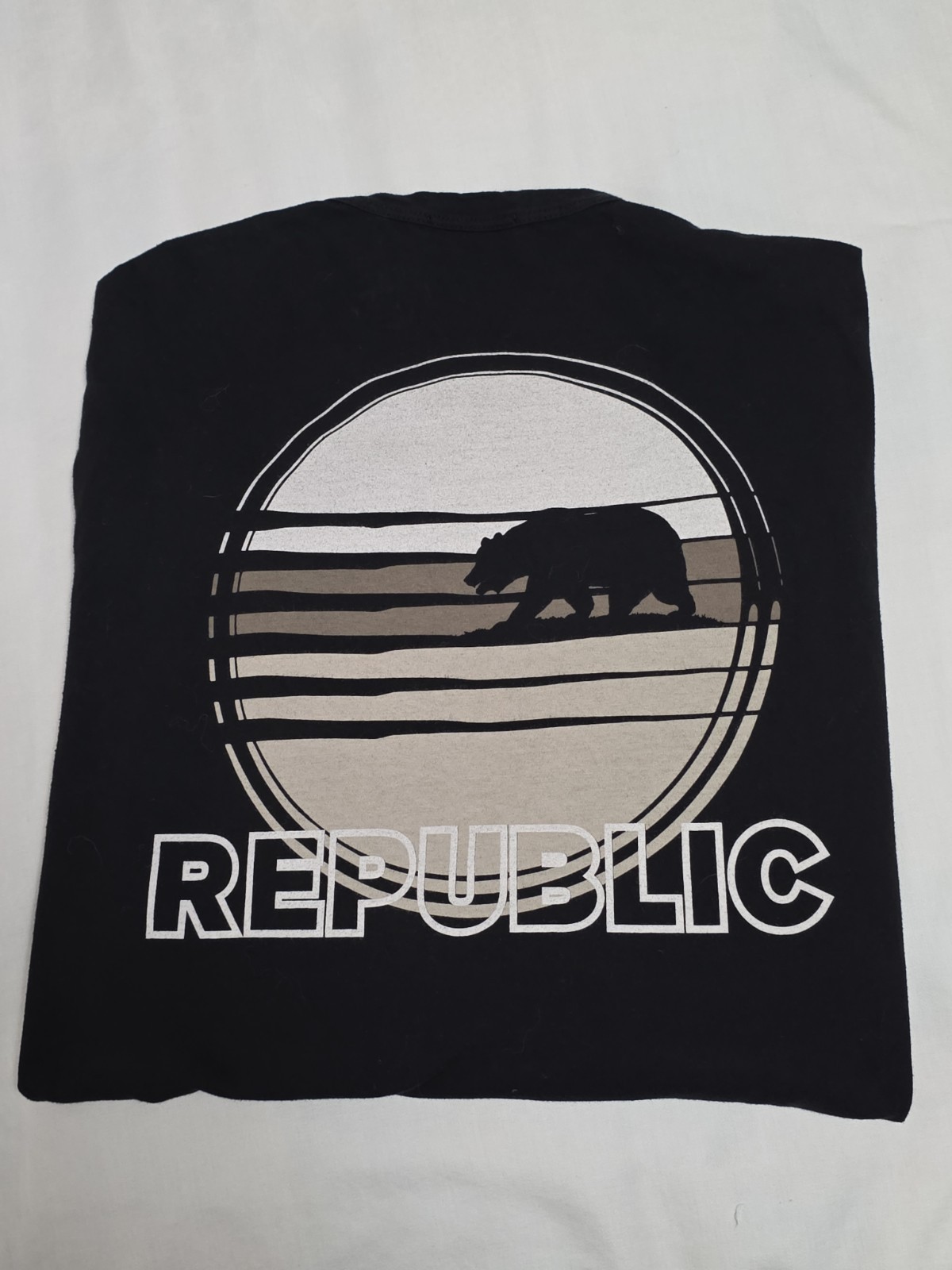 JAMES PERSE Standard Black CA. Republic Logo Long Sleeve Pullover Shirt SZ 1 gallery