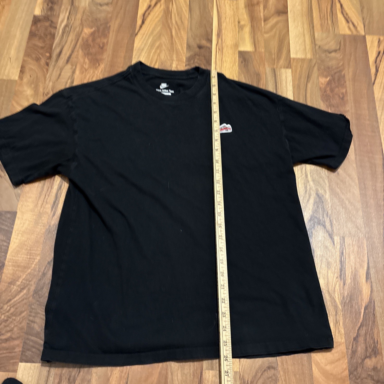 Nike The Nike Tee Loose Fit Embroidered Air Max Patch Sneacker Black Size Medium gallery