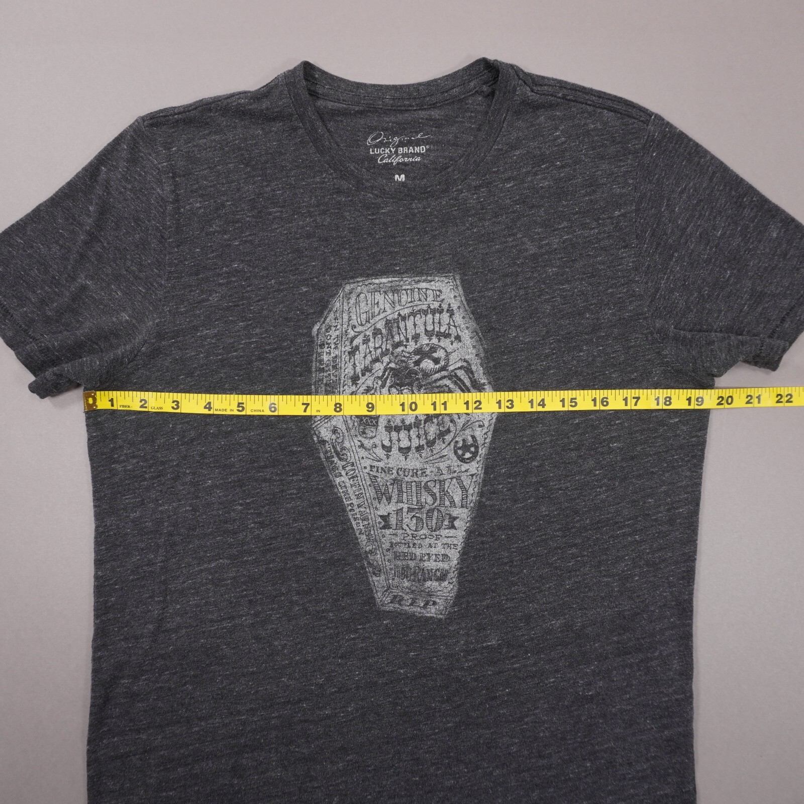 Lucky Brand Tarantula Juice 130 Proof Whisky Mens Medium Charcoal Gray T Shirt gallery