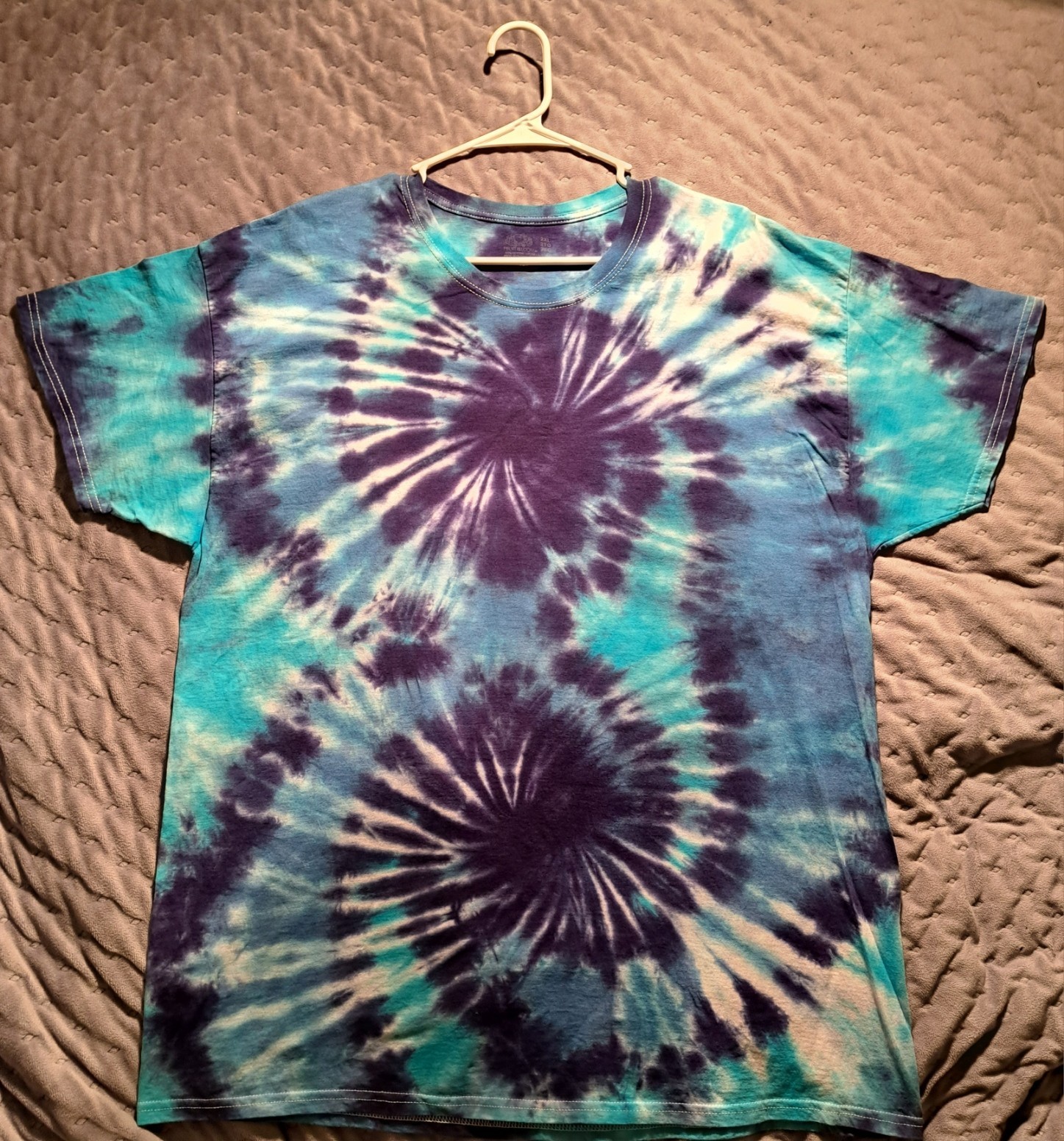 Unique Handmade 2XL 100 % Cotton Fruit of the Loom Double Swirl Tye Dye Shirts gallery