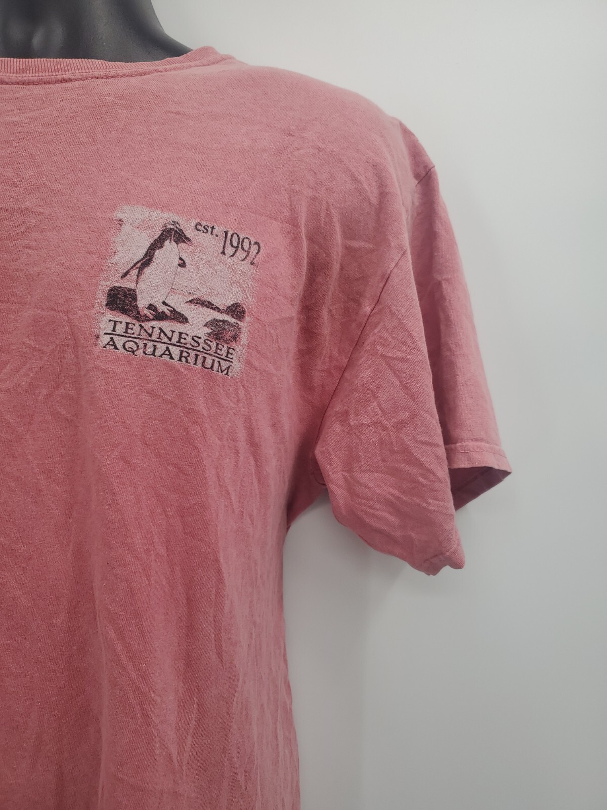 RFBF Men's Pre Shrunk Washed Pink "TENNESSEE AQUARIUM" Shirt Size Large gallery
