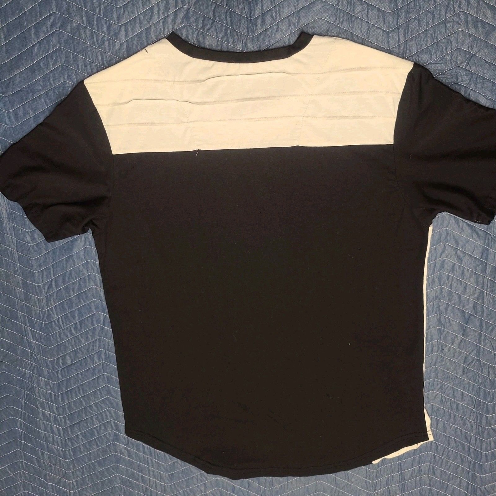 Rocawear Designer Vintage T-Shirt Size Lrg Hip-hop Streetwear 90's Y2k Casual gallery